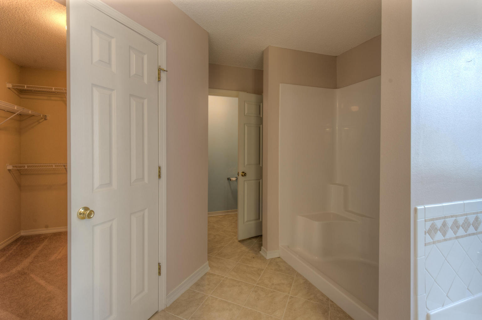 BROOKE ESTATES PH I - Residential Lease