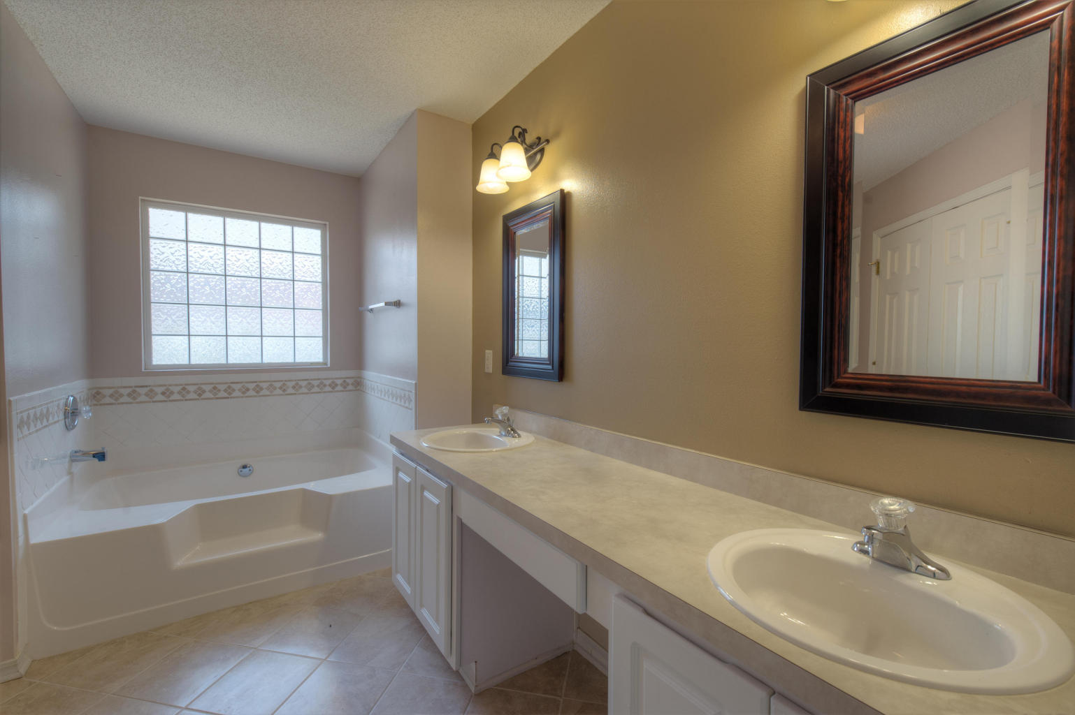 BROOKE ESTATES PH I - Residential Lease