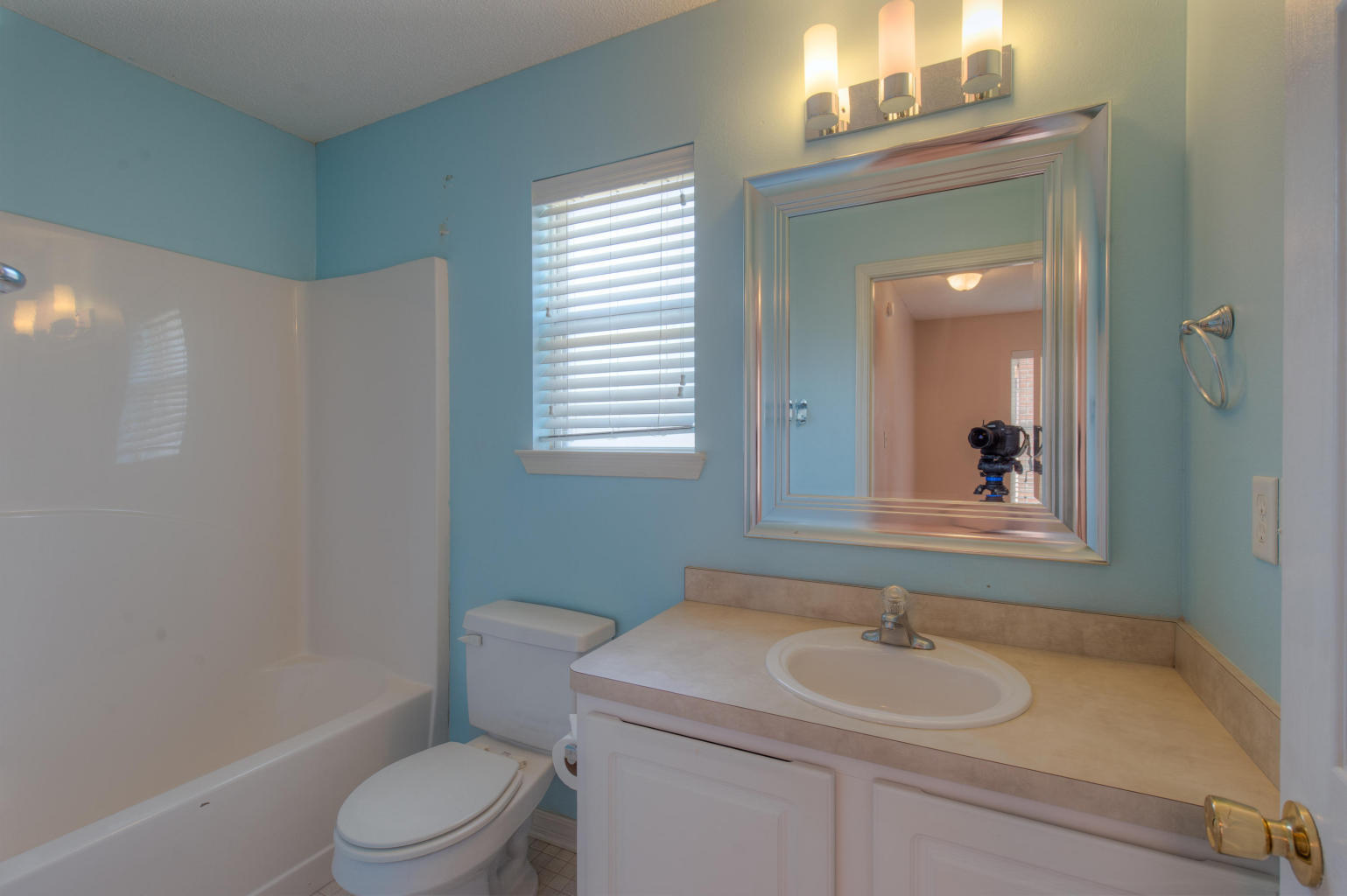 BROOKE ESTATES PH I - Residential Lease