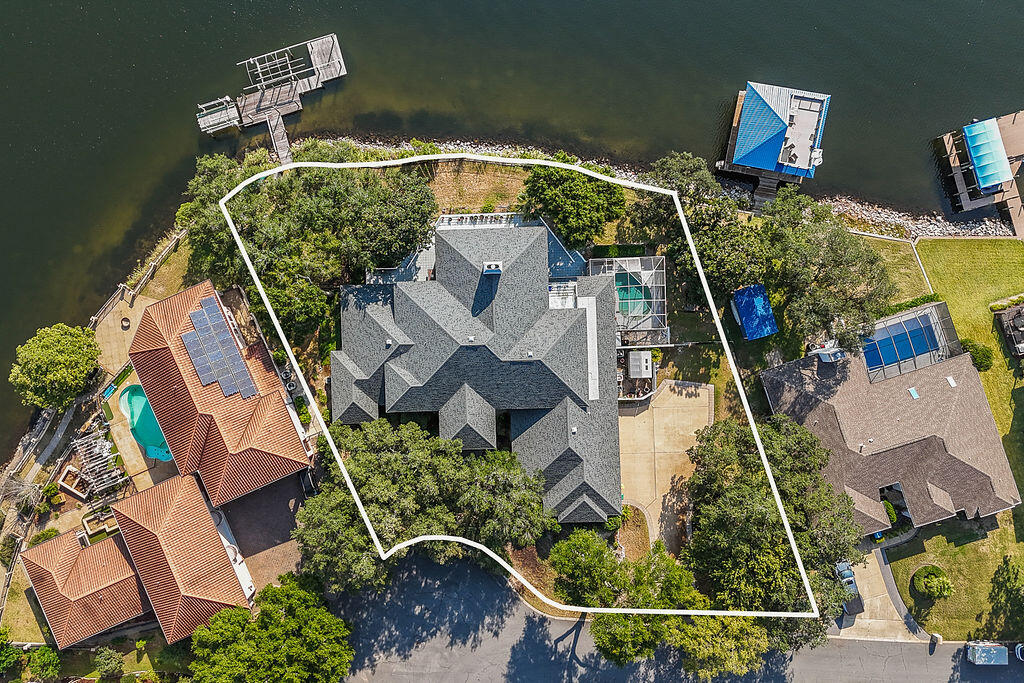 LAKE POINTE - Residential