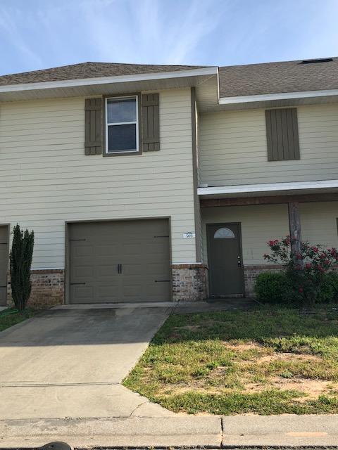 3BR/2.5BA home located in the community of Arbor Lakes. This townhome offers an open floor plan and a variety of upgrades such as granite countertops, stainless steel appliances (ice maker not warranted) & solid oak cabinets. Lavish Master bathroom with double vanity, garden tub and separate shower. While at Arbor Lakes, be sure to enjoy some of the fabulous community features such as the on-site walking trails, pond and pool. Owner will allow a small dog or cat with a non refundable pet fee. Any pet must be spayed or neutered, housebroken and current on all shots. Any person 18 years old or older must submit separate applications. Renters will be required to carry renter's liability insurance.