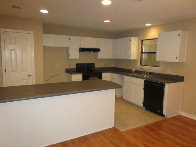 EAST BAY RIVER ESTATES - Residential