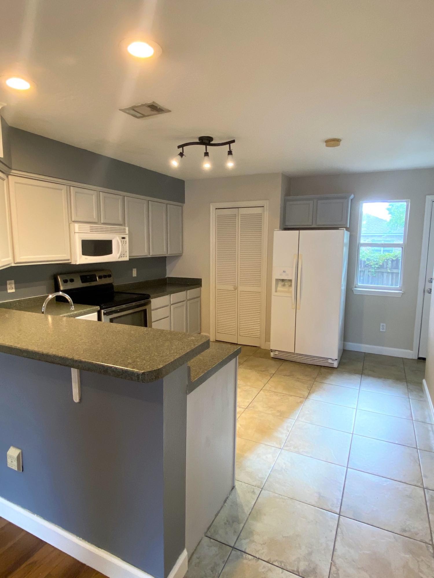 SHAY LIN T/H - Residential Lease