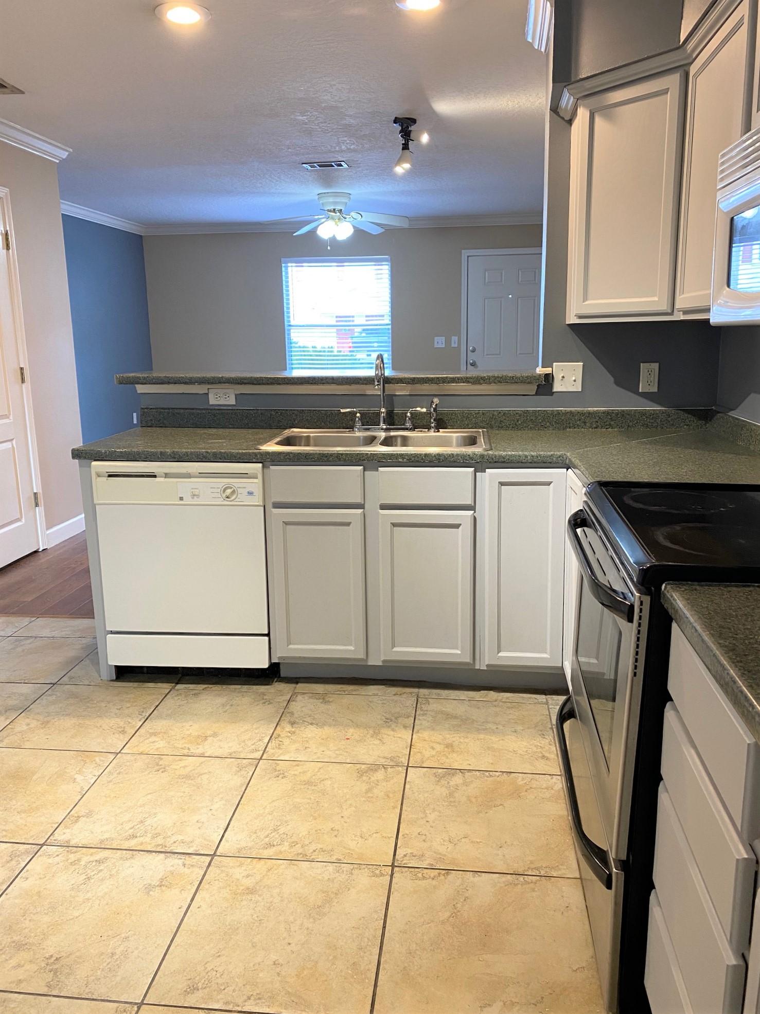 SHAY LIN T/H - Residential Lease
