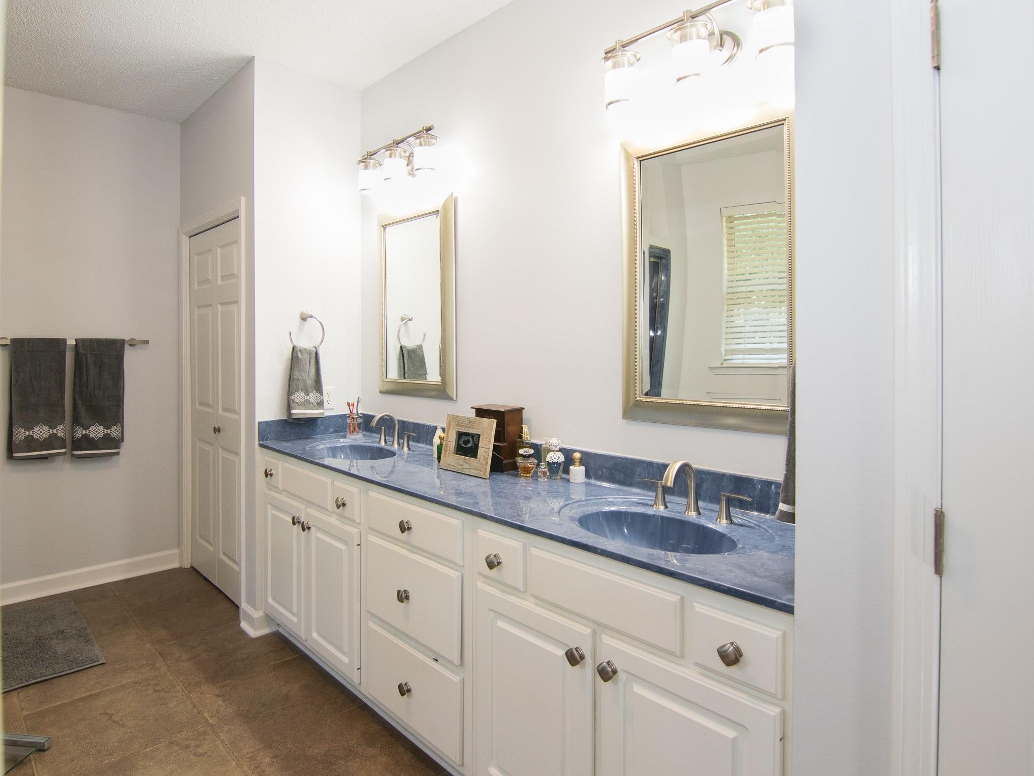 ROCKY BAYOU COUNTRY CLUB ESTATES 9 - Residential