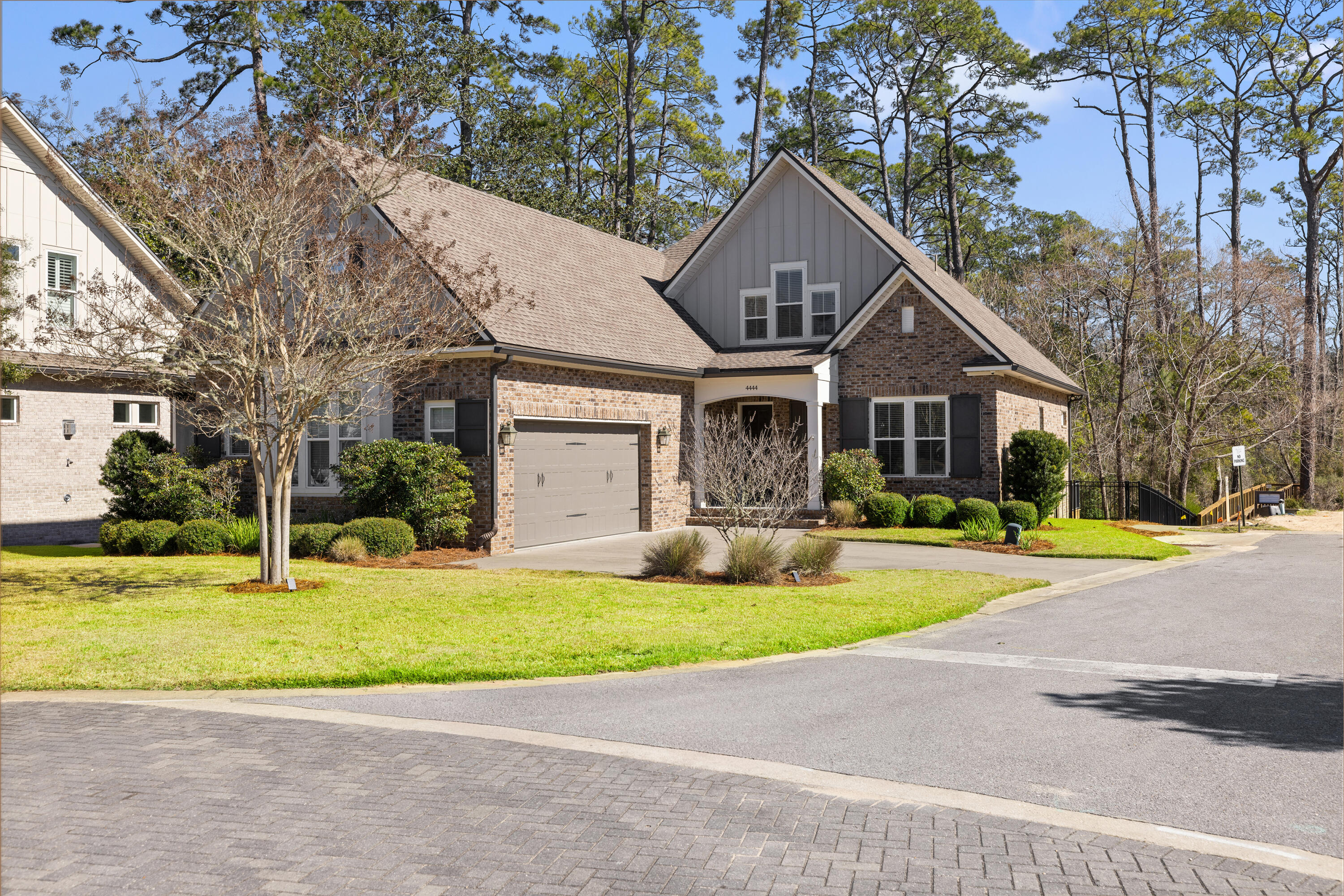 WATER'S EDGE - Residential