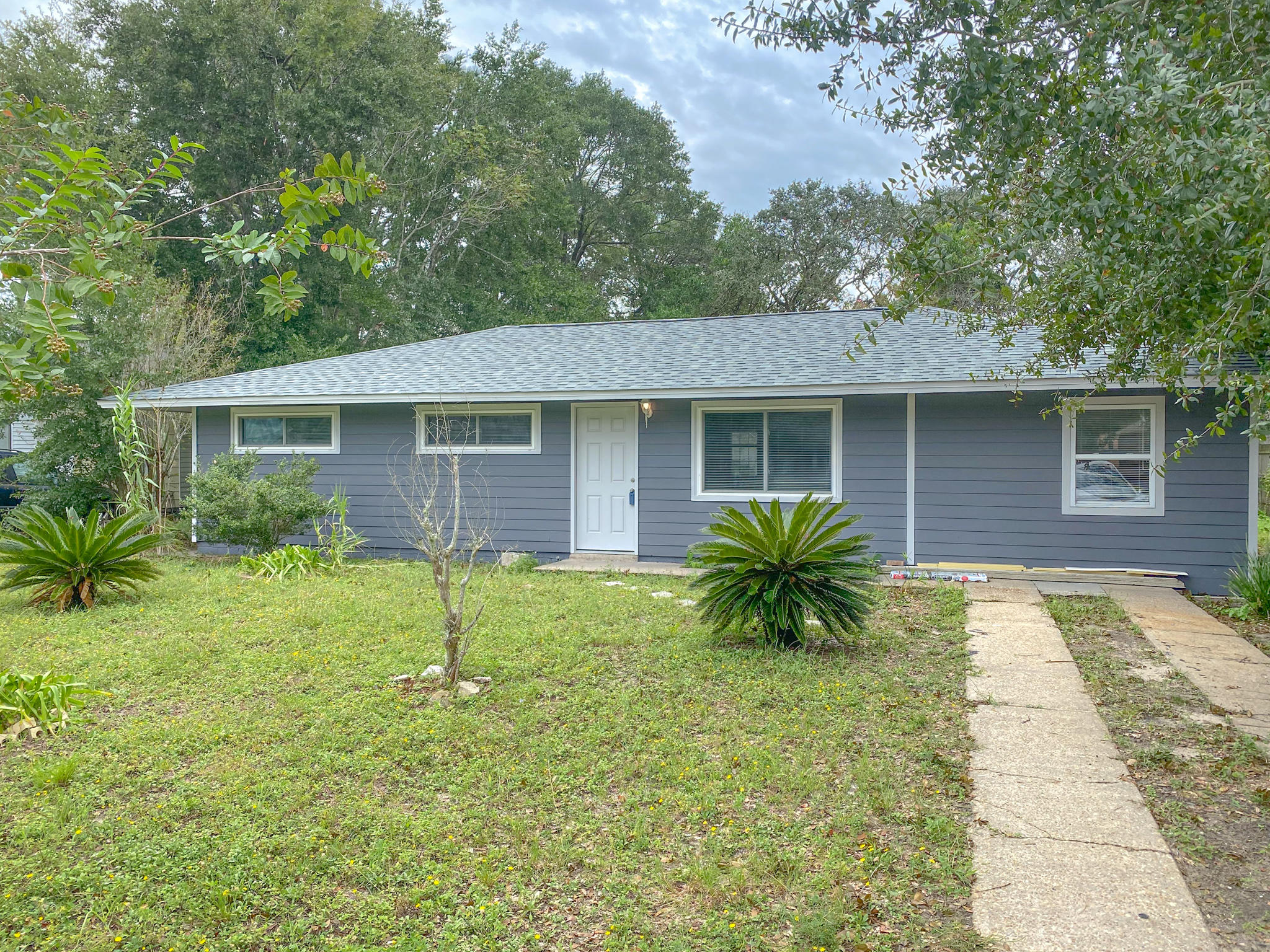 NEW ROOF SEP 2020. COMPLETELY REMODELED and centrally located in Fort Walton Beach! 1 story, 2 BR 1 BA + bonus living space, this home makes for a great low-maintenance starter home or investment property. Inside, you'll find new LVP flooring, freshly painted walls, new windows/doors, new HVAC and much more! Kitchen cabinetry, granite, and appliances ALL BRAND NEW. Large outdoor storage shed in the fenced backyard.