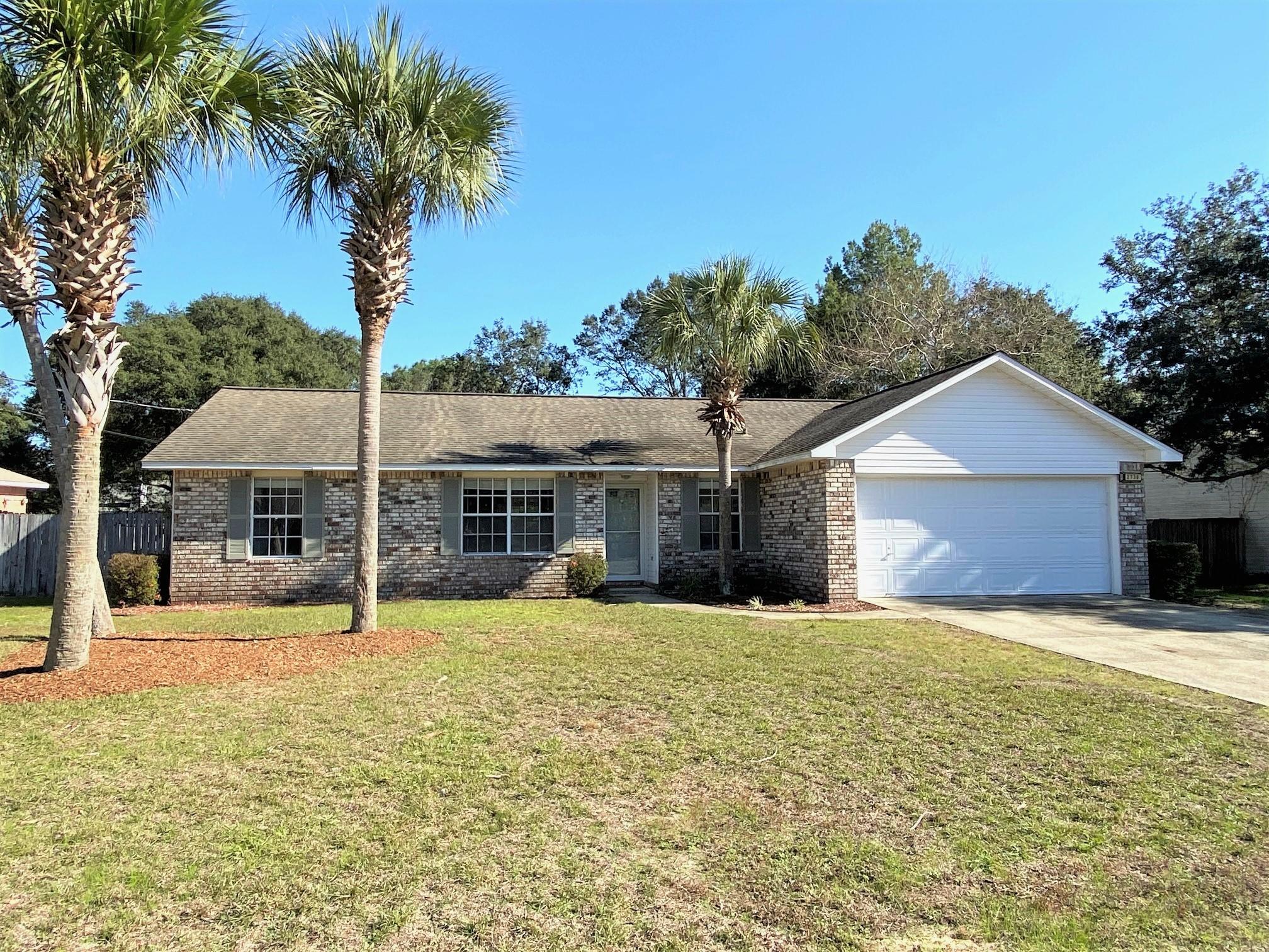 COUNTRY BREEZE ESTATES - Residential
