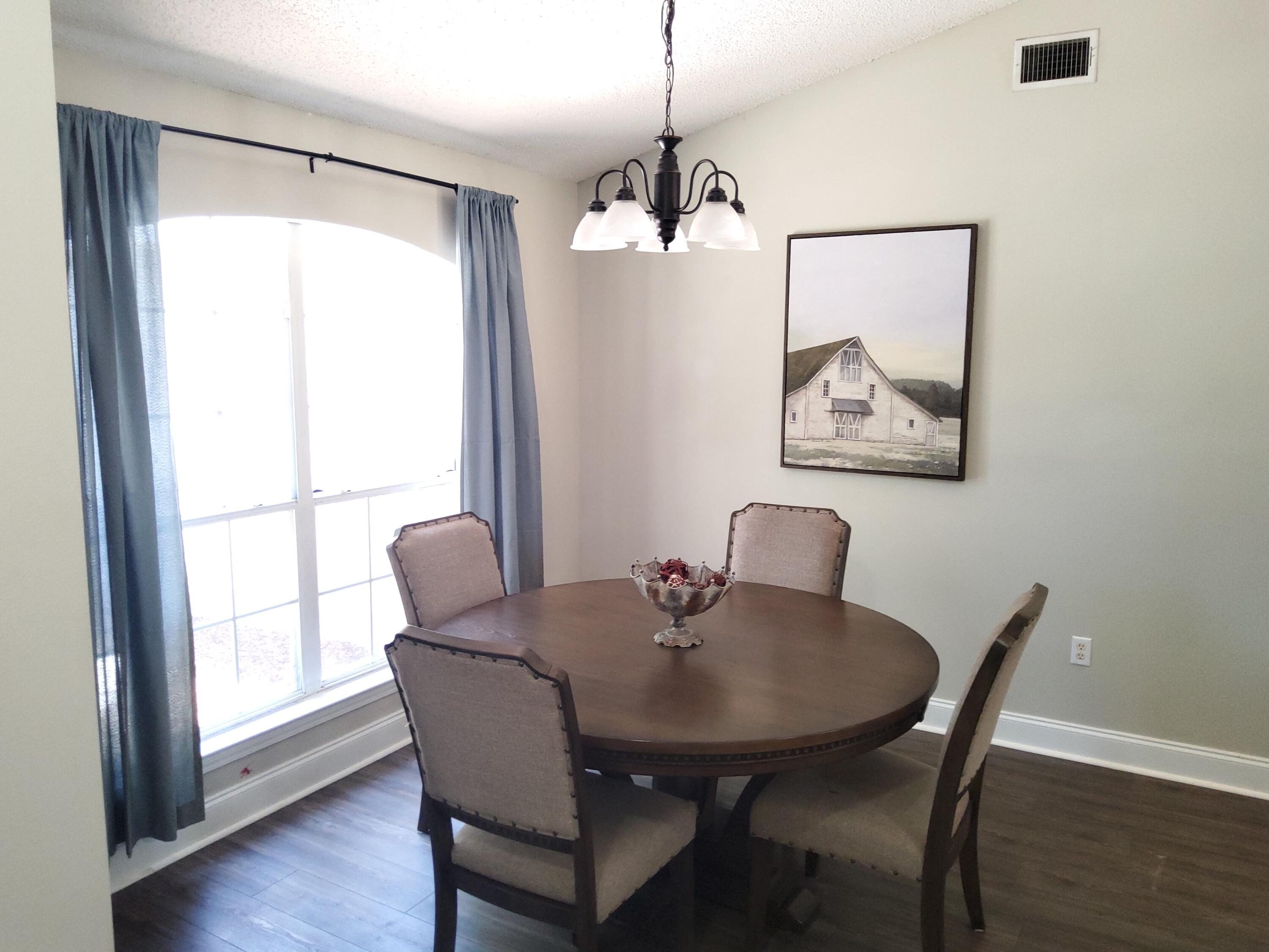 RIVERCHASE S/D PH 1 - Residential