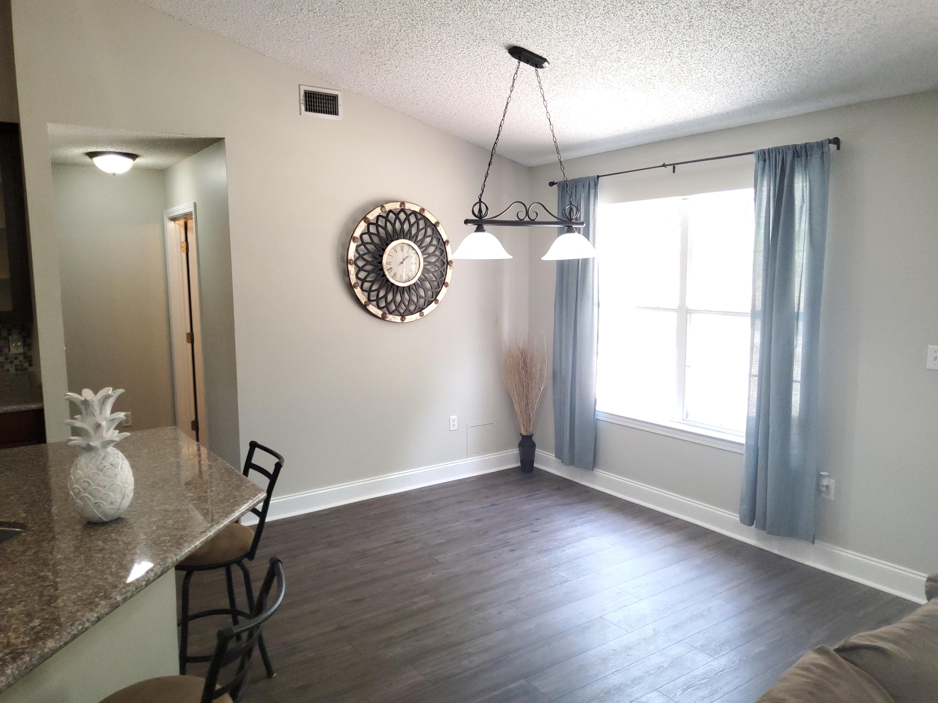RIVERCHASE S/D PH 1 - Residential