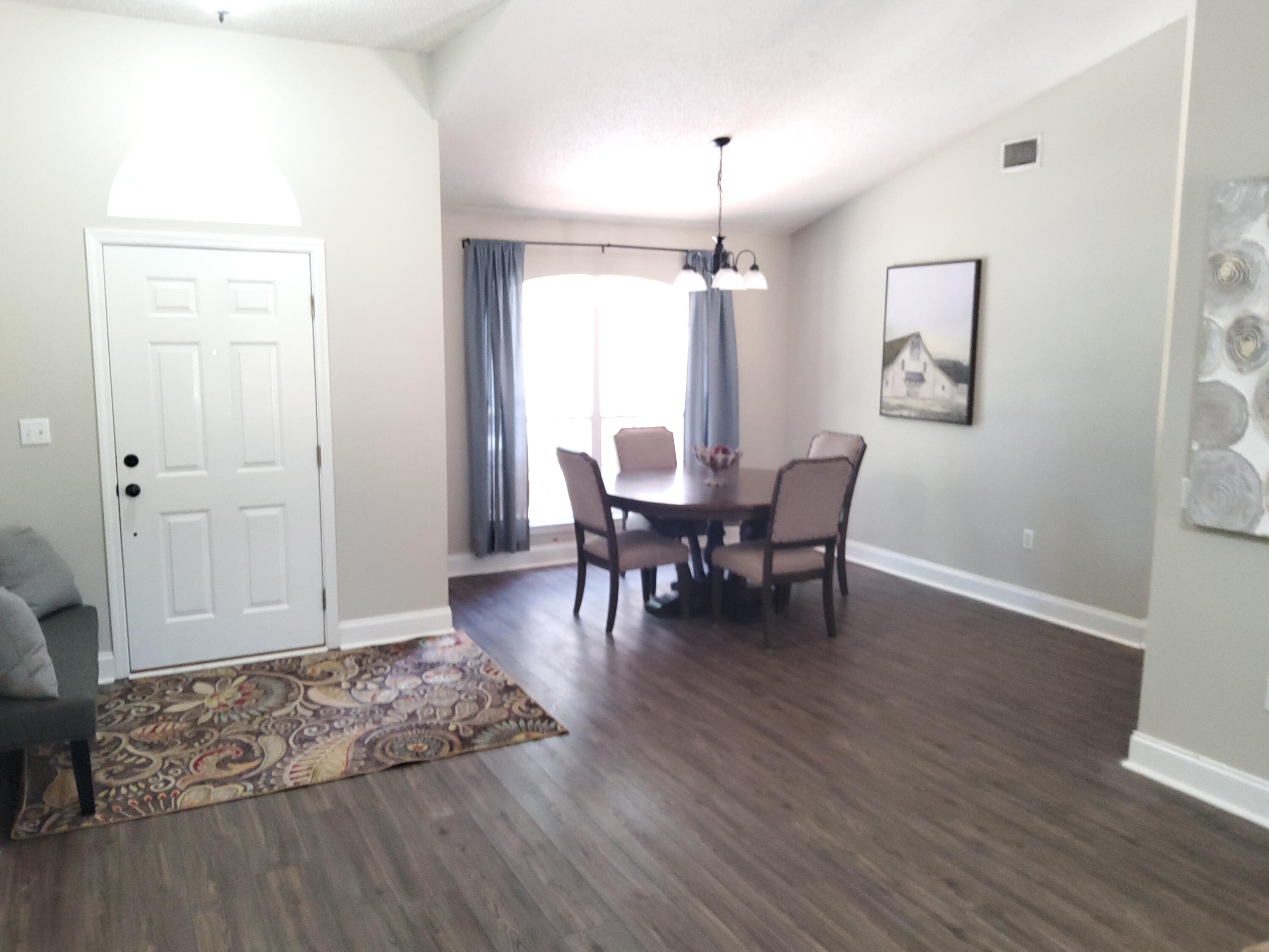 RIVERCHASE S/D PH 1 - Residential