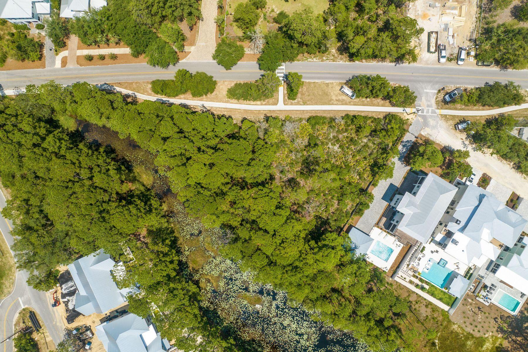 EASTERN LAKE ESTATES - Land
