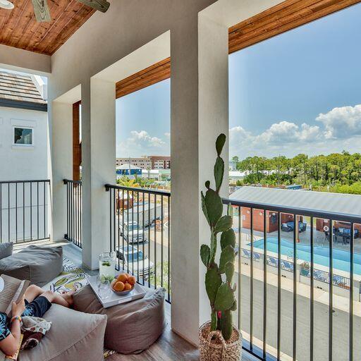 The Retreat at Miramar Beach - Residential