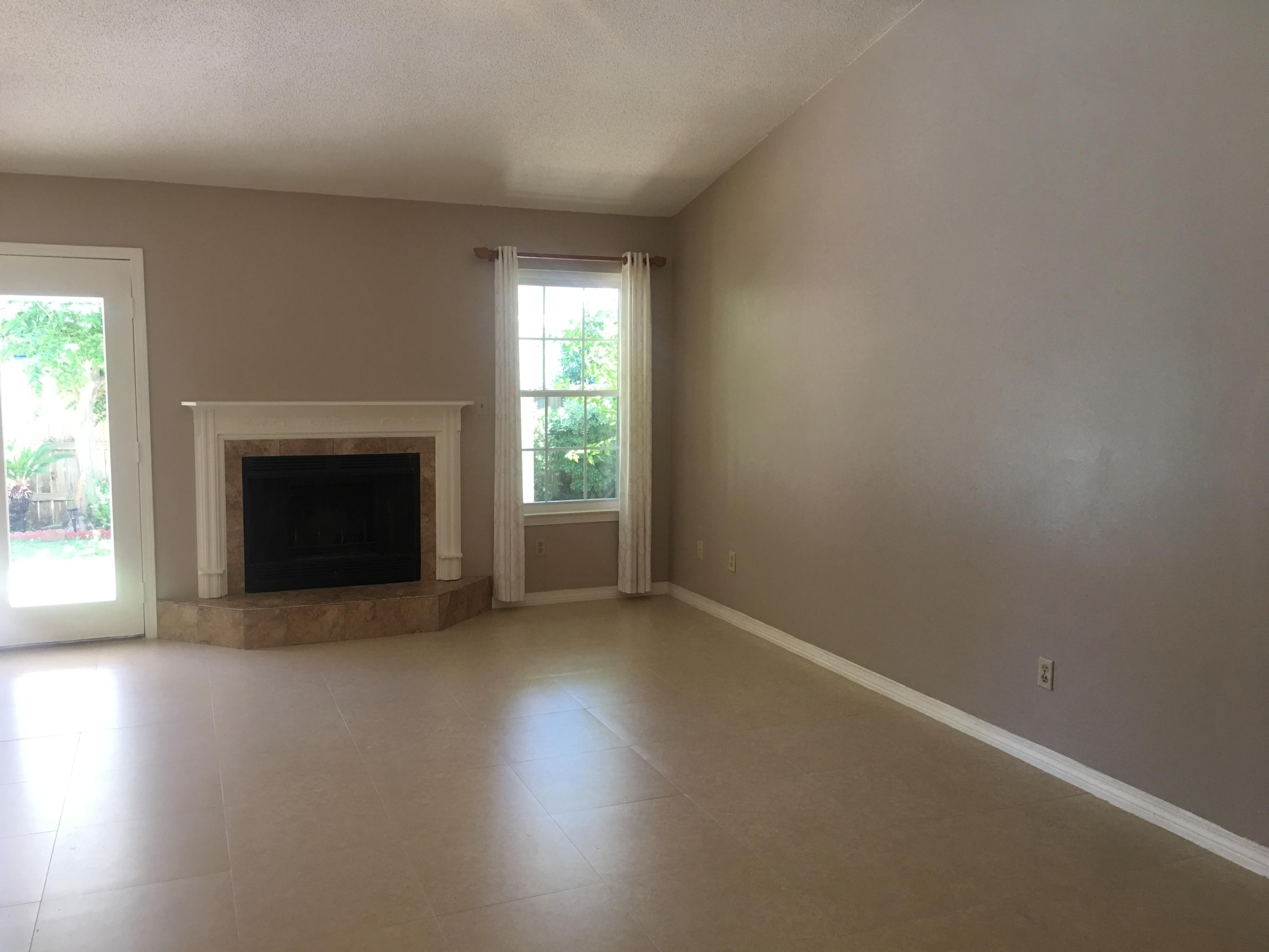RUSHLIN PARK S/D PH 2 - Residential Lease