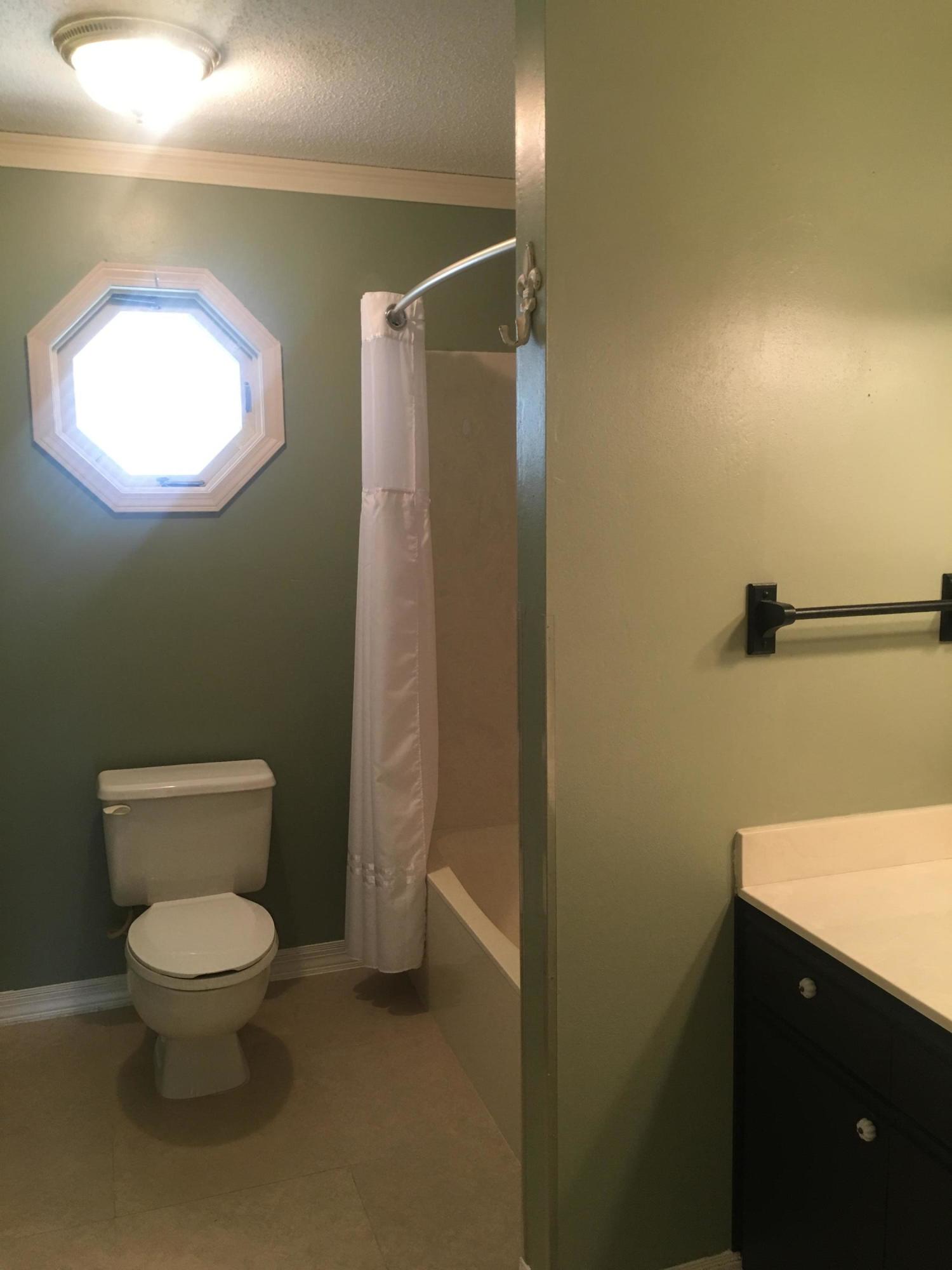 RUSHLIN PARK S/D PH 2 - Residential Lease