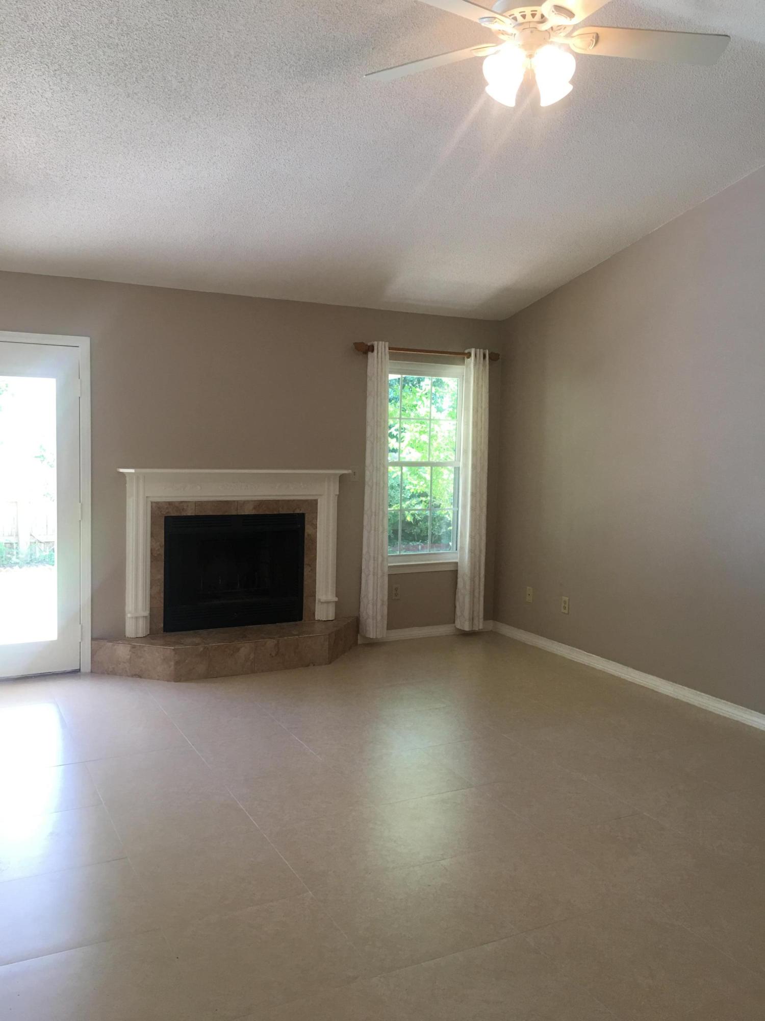 RUSHLIN PARK S/D PH 2 - Residential Lease