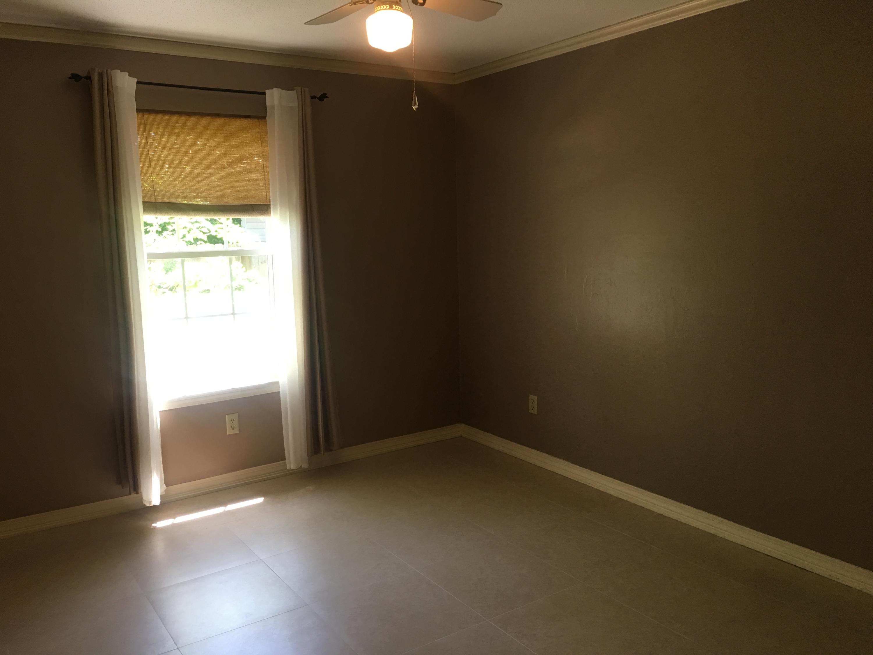 RUSHLIN PARK S/D PH 2 - Residential Lease