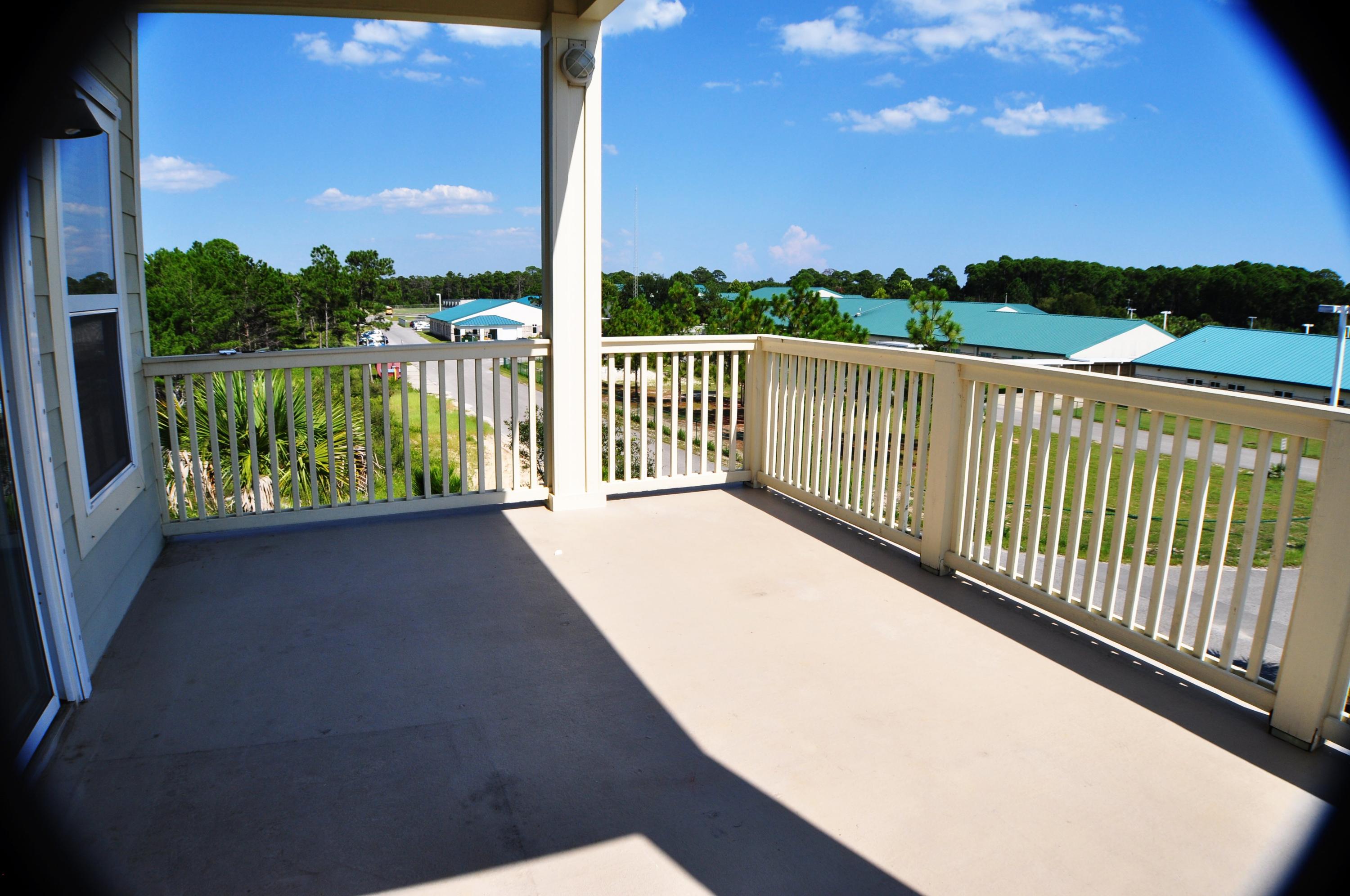 BEACH VIEW HEIGHTS UNREC - Residential Lease