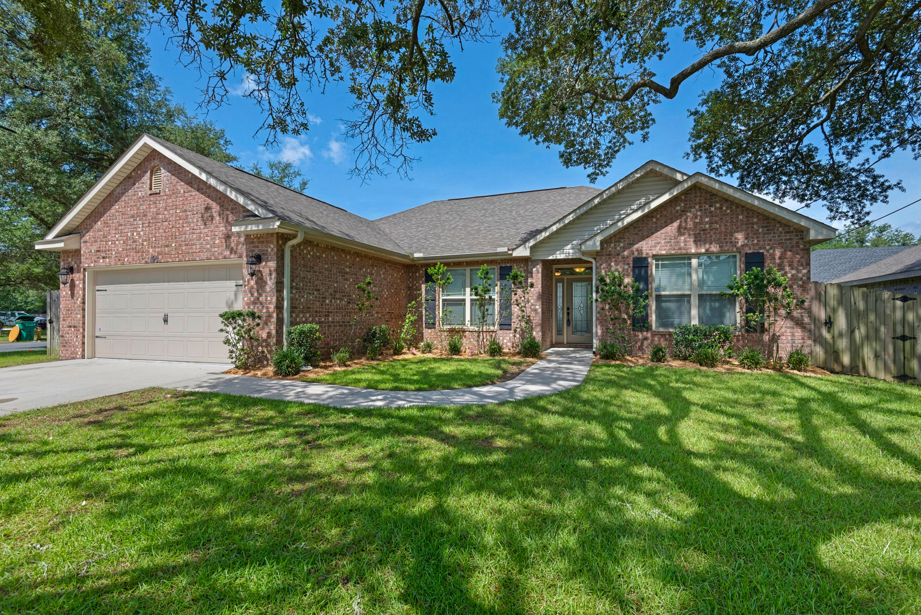 Beautiful home just 4 years old! Granite counters, stainless steel appliances, open floorplan, and 2 car garage. Situated on a corner lot, the yard has a lawn pump and sprinkler system and is privacy fenced. The master suite has dual vanities, garden tub and separate shower. Large master closet. Pet friendly (dogs/cats 25lbs or less). Weekly yard service included. Available for move-in!