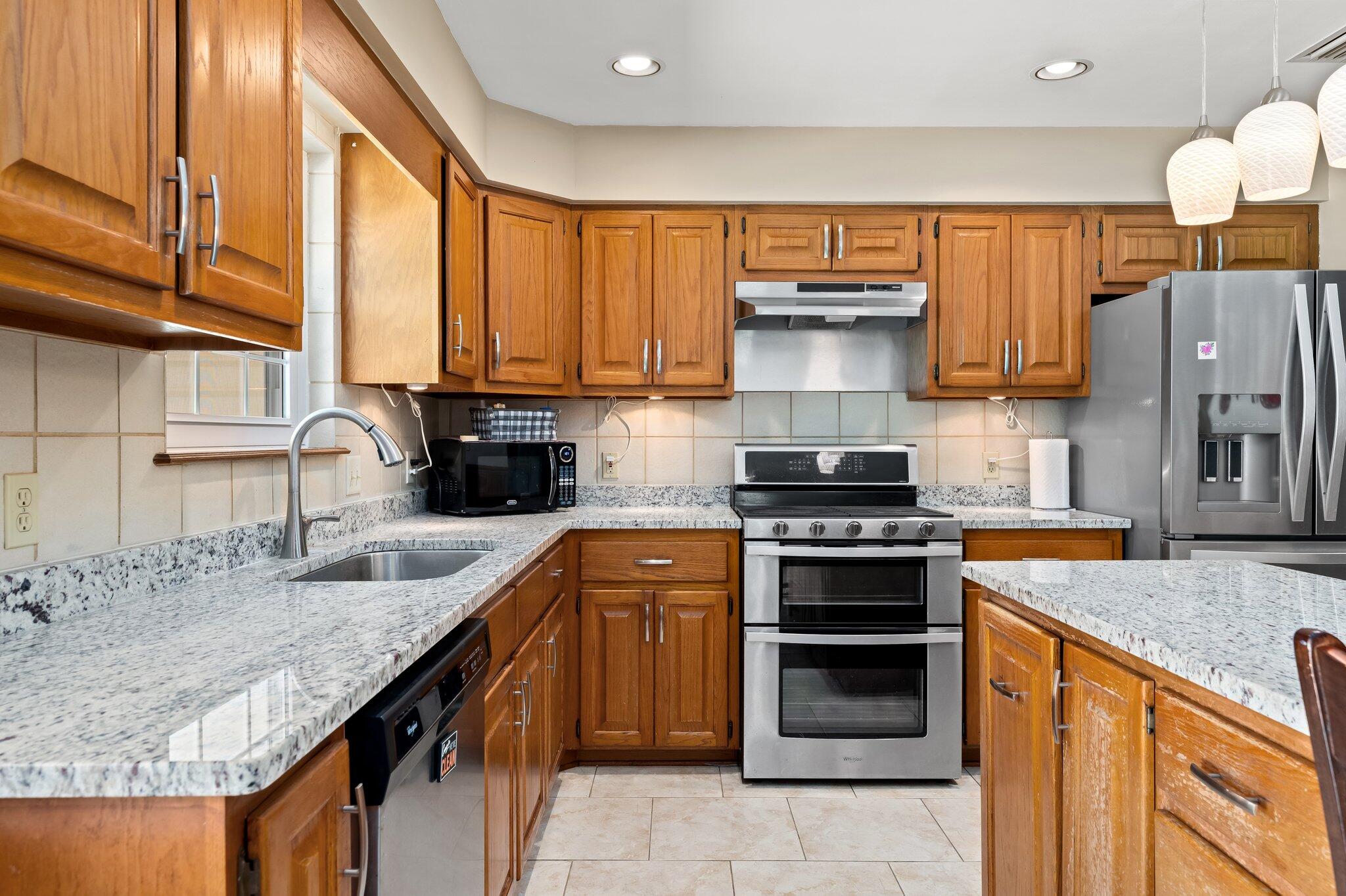 THOMAS DRIVE PARK UNIT 3 - Residential