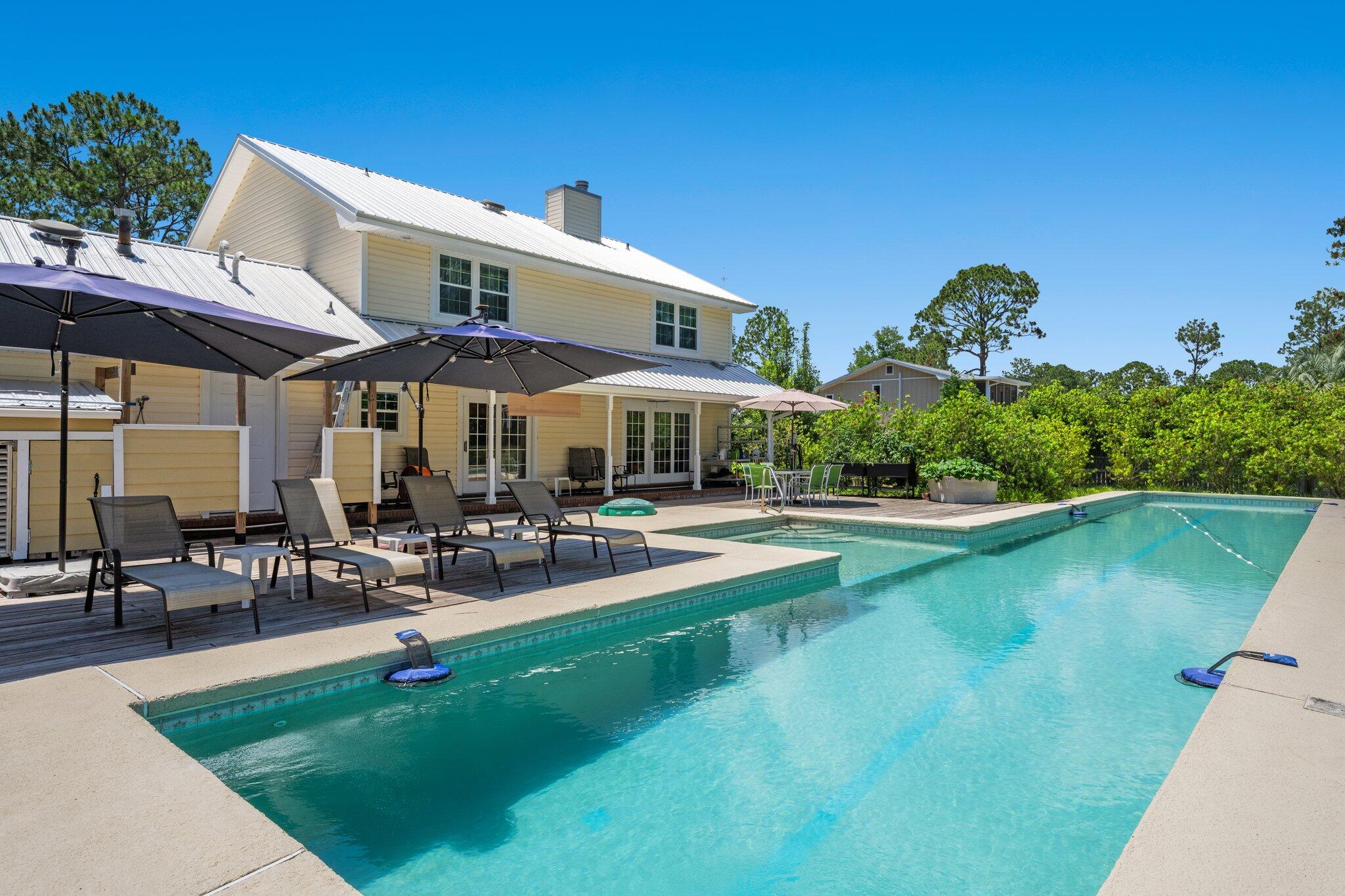 THOMAS DRIVE PARK UNIT 3 - Residential