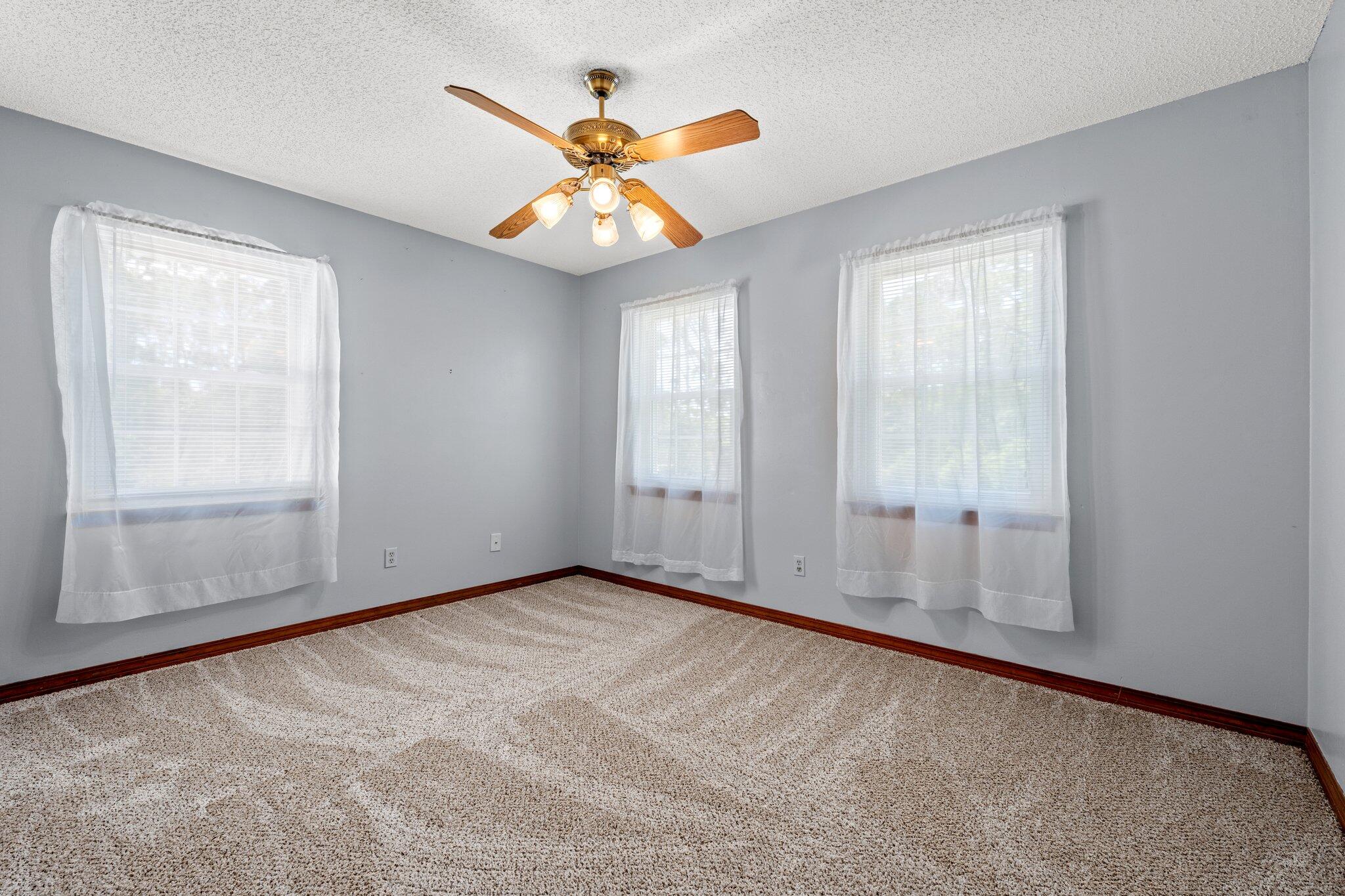 THOMAS DRIVE PARK UNIT 3 - Residential