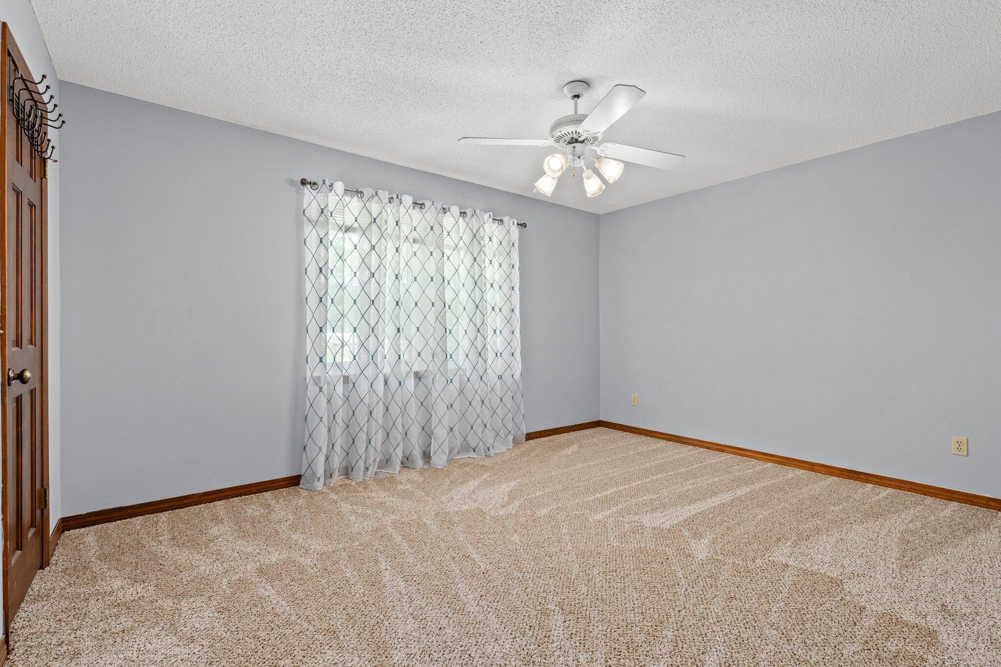 THOMAS DRIVE PARK UNIT 3 - Residential