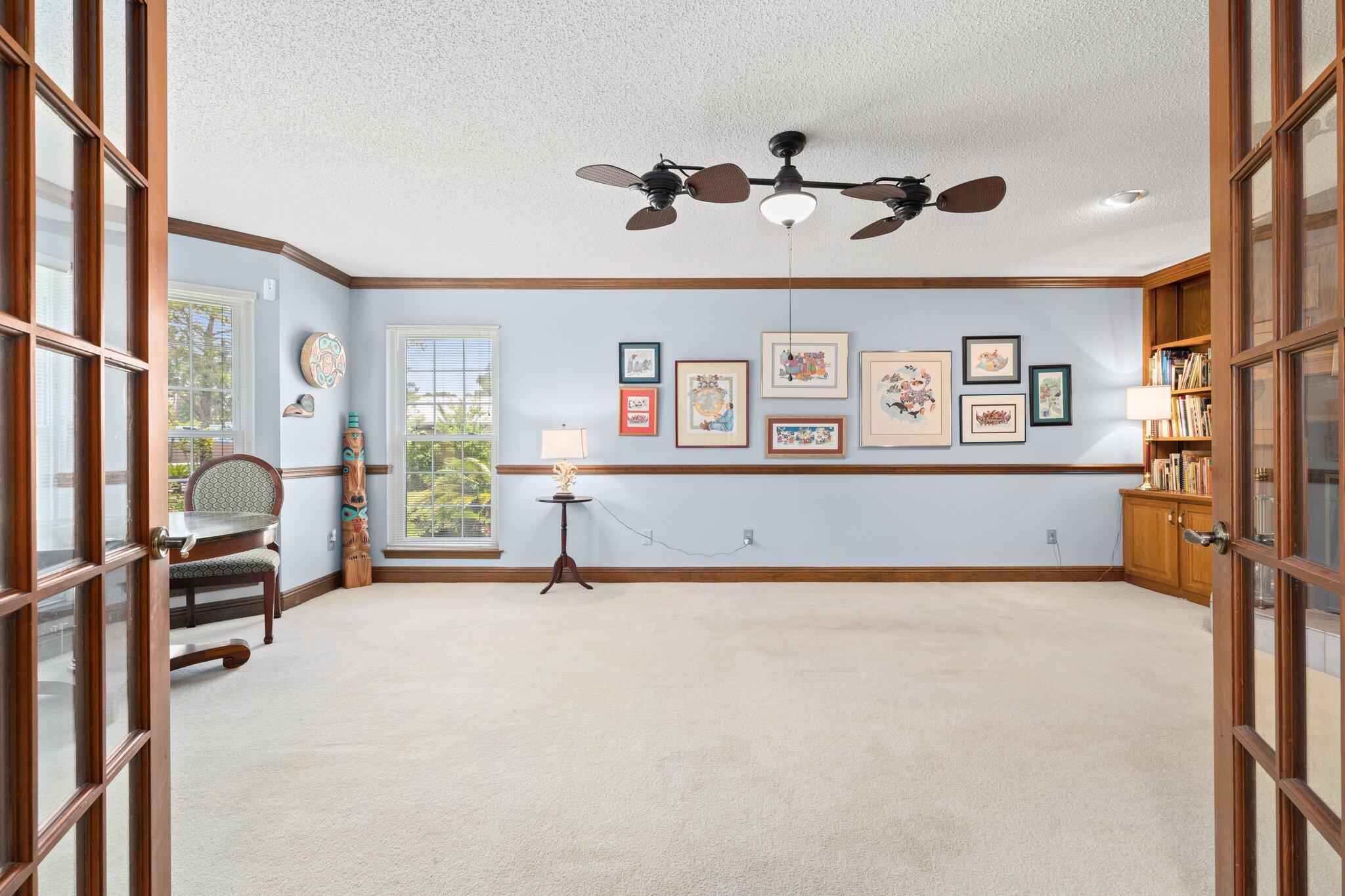 THOMAS DRIVE PARK UNIT 3 - Residential
