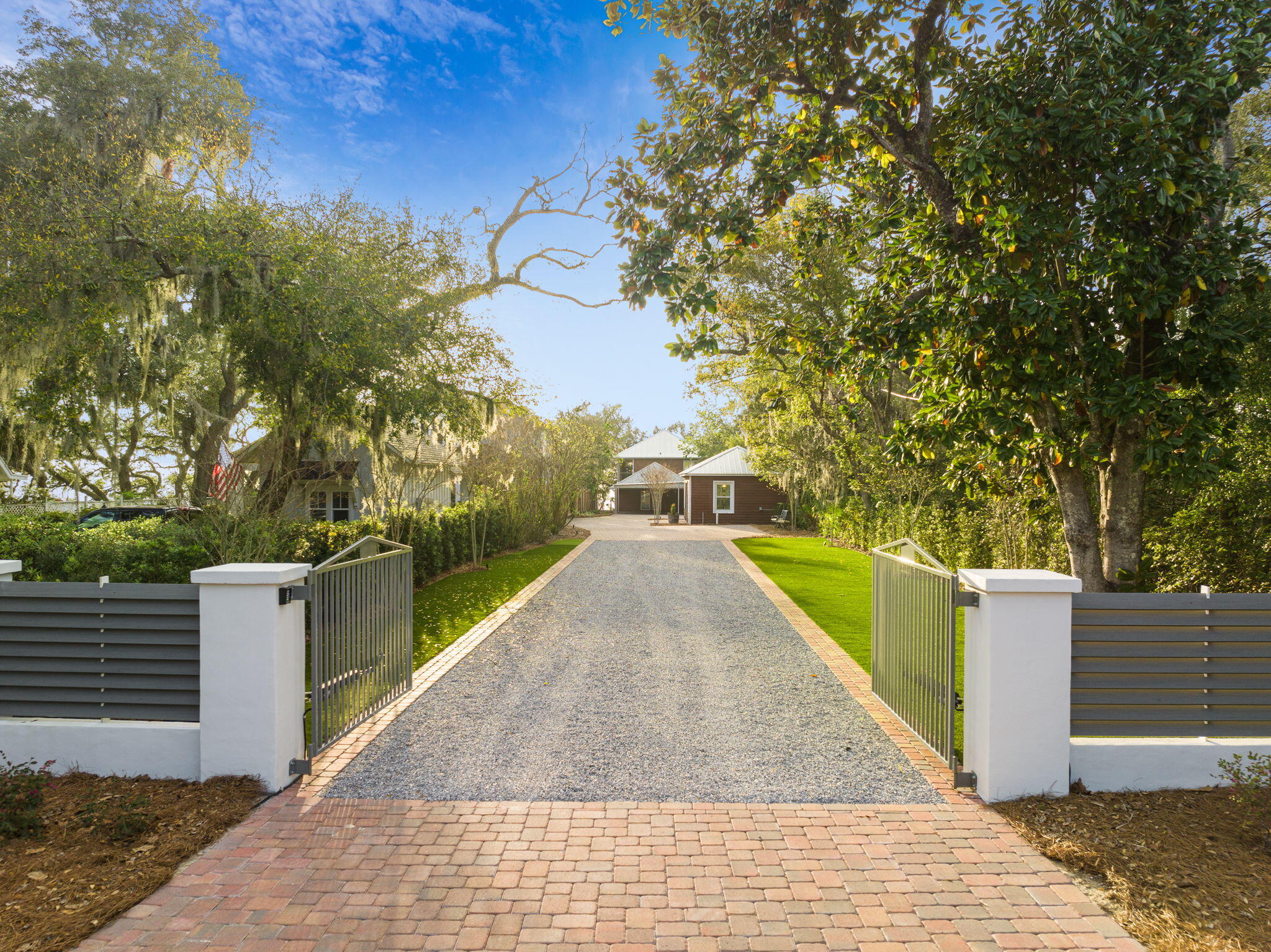 NO RECORDED SUBDIVISION - Residential