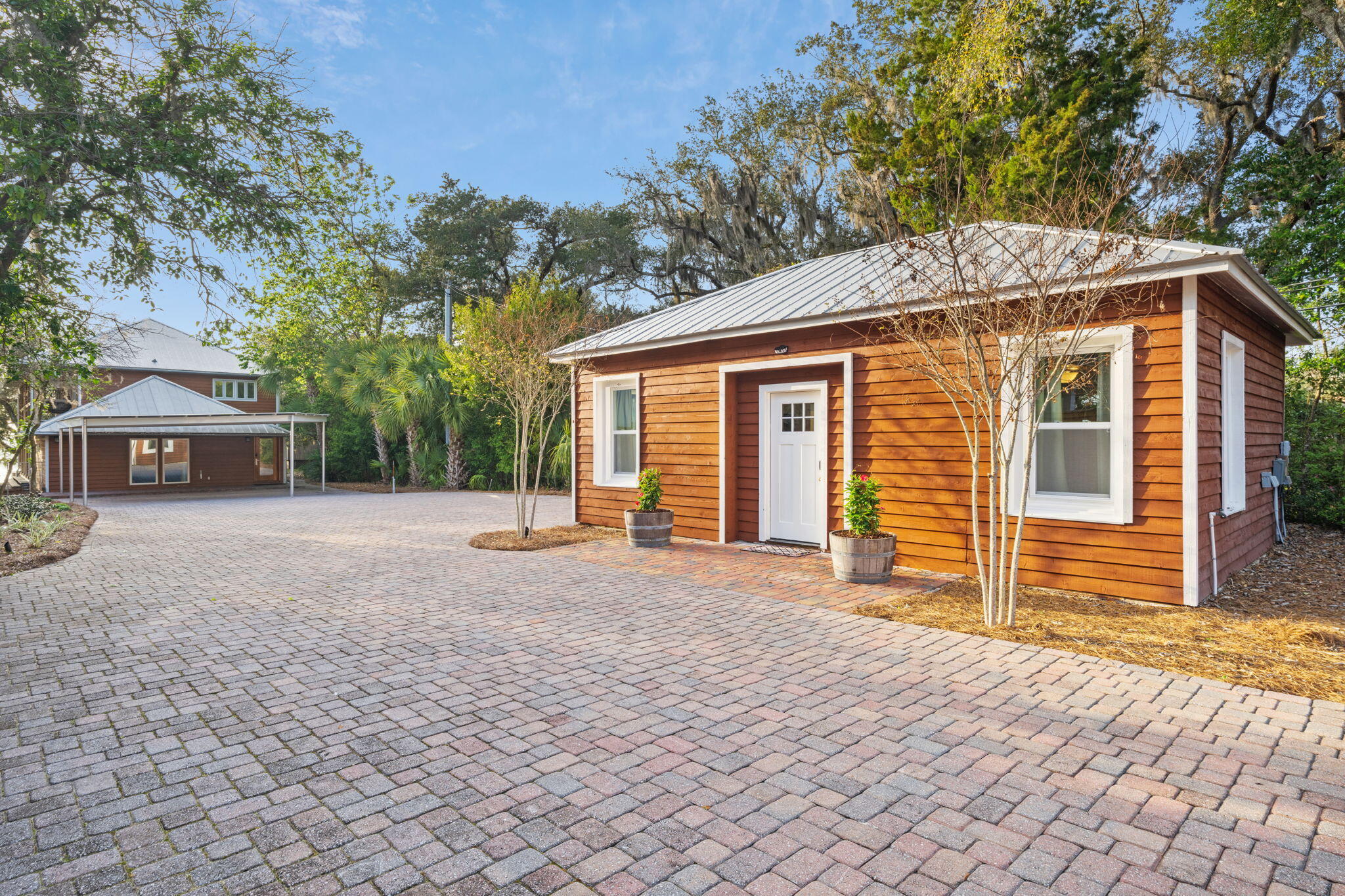NO RECORDED SUBDIVISION - Residential