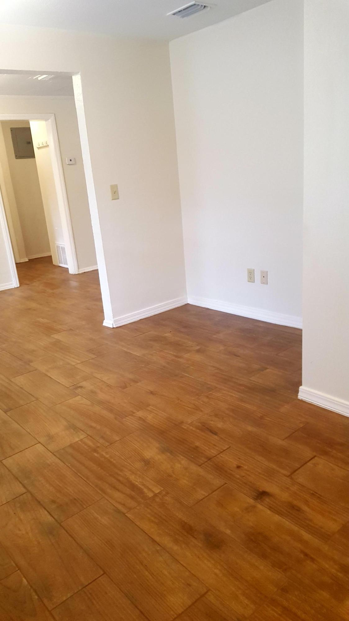 VALPARAISO PLAT 07 - Residential Lease