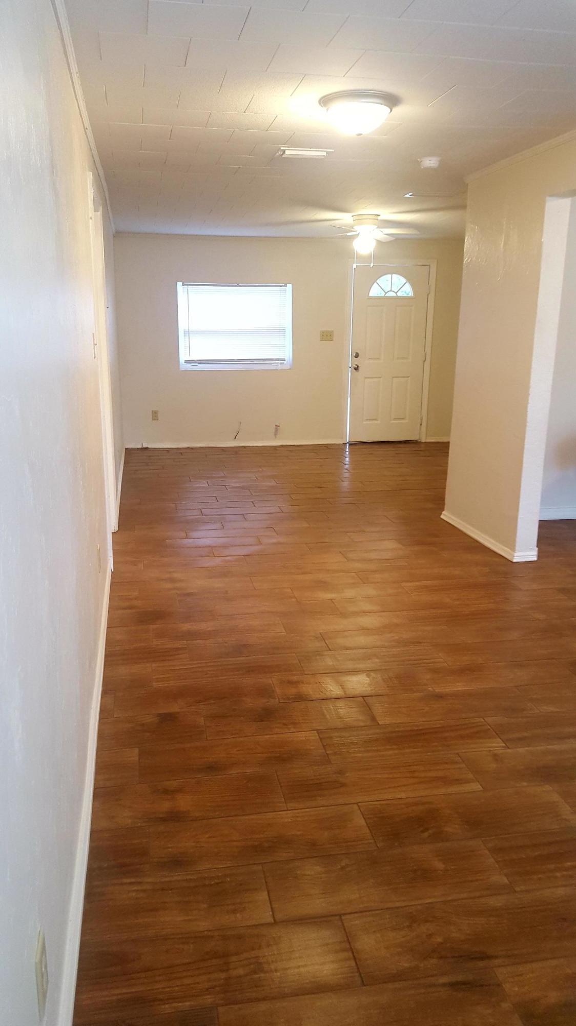 VALPARAISO PLAT 07 - Residential Lease