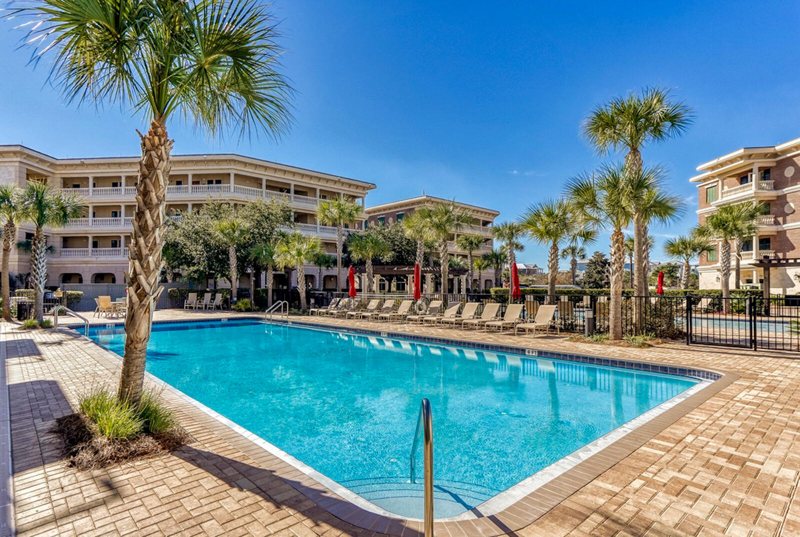VILLAGE OF SOUTH WALTON BEACH - Residential