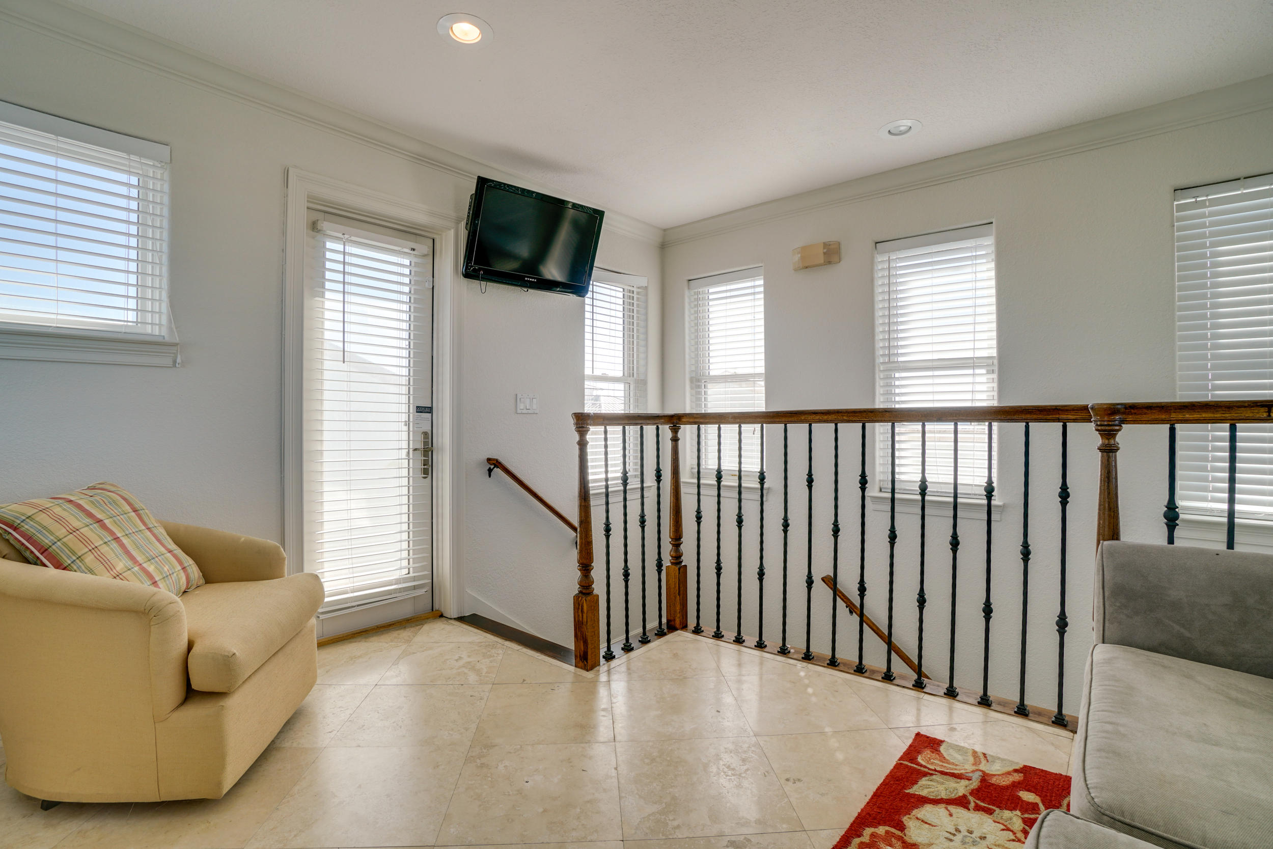FRANGISTA BEACH 1ST ADDN - Residential
