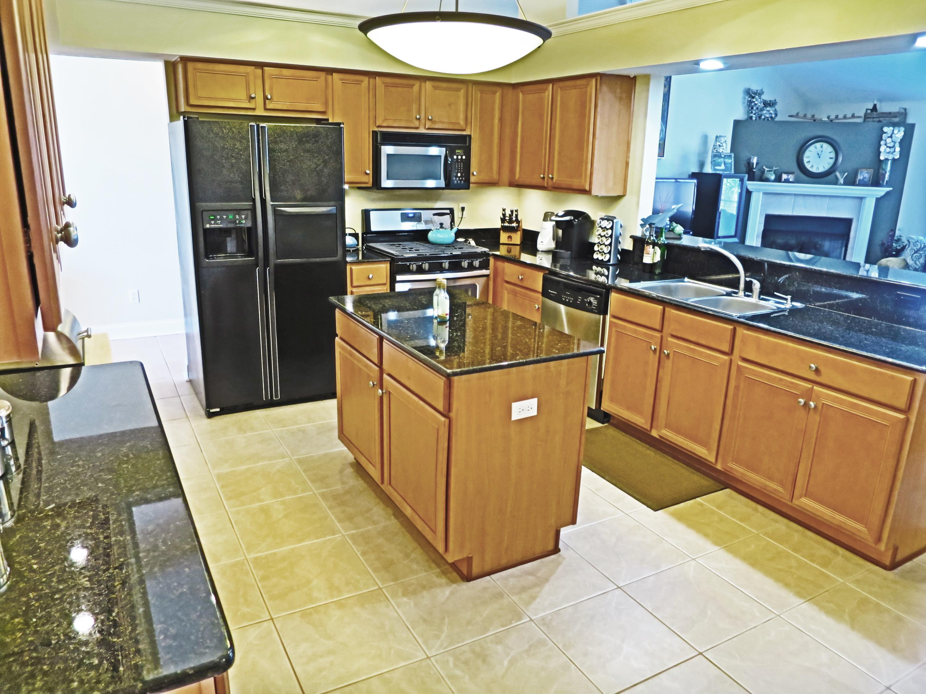 BRIDGEPORT COLONY - Residential Lease