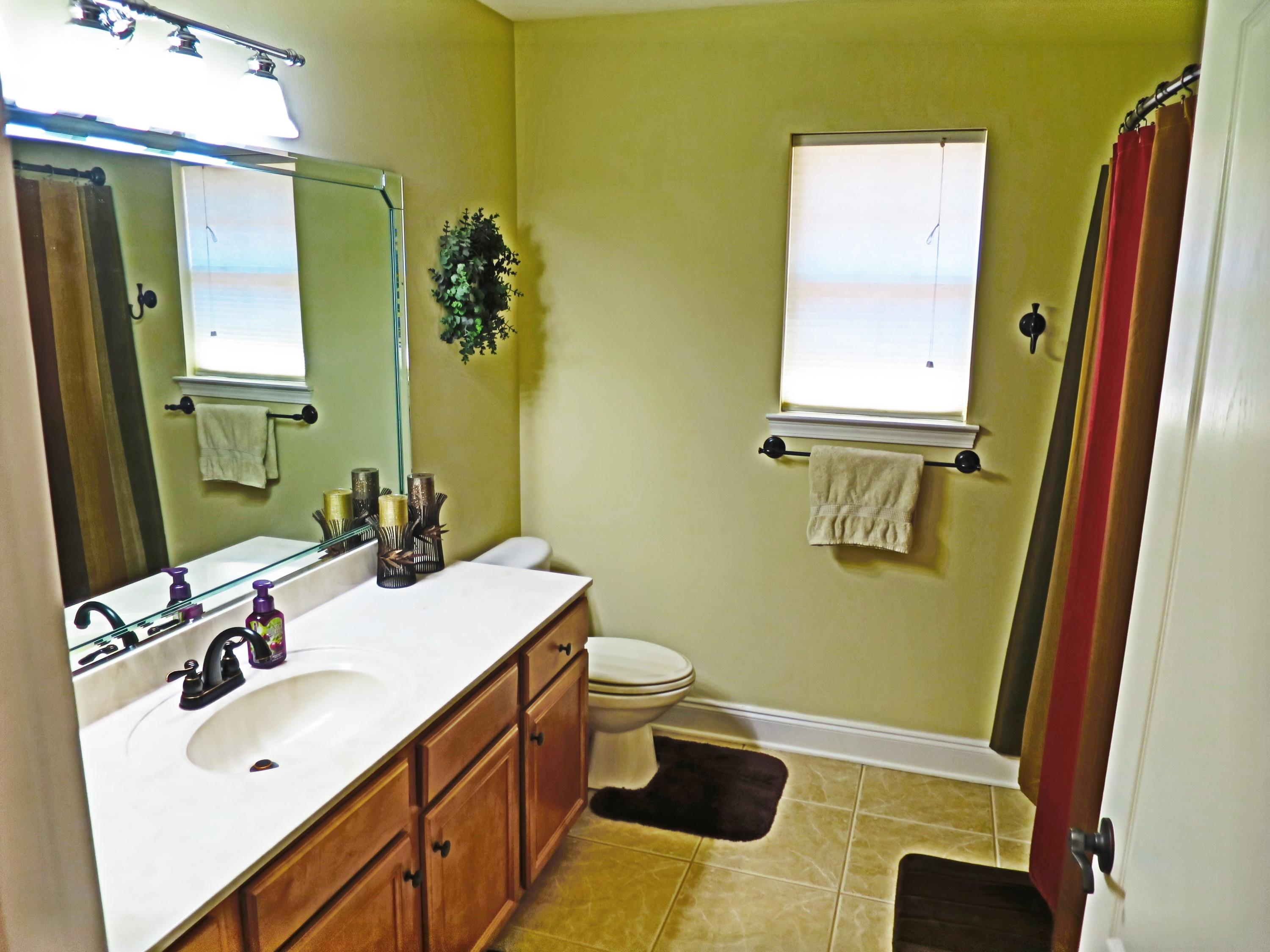 BRIDGEPORT COLONY - Residential Lease