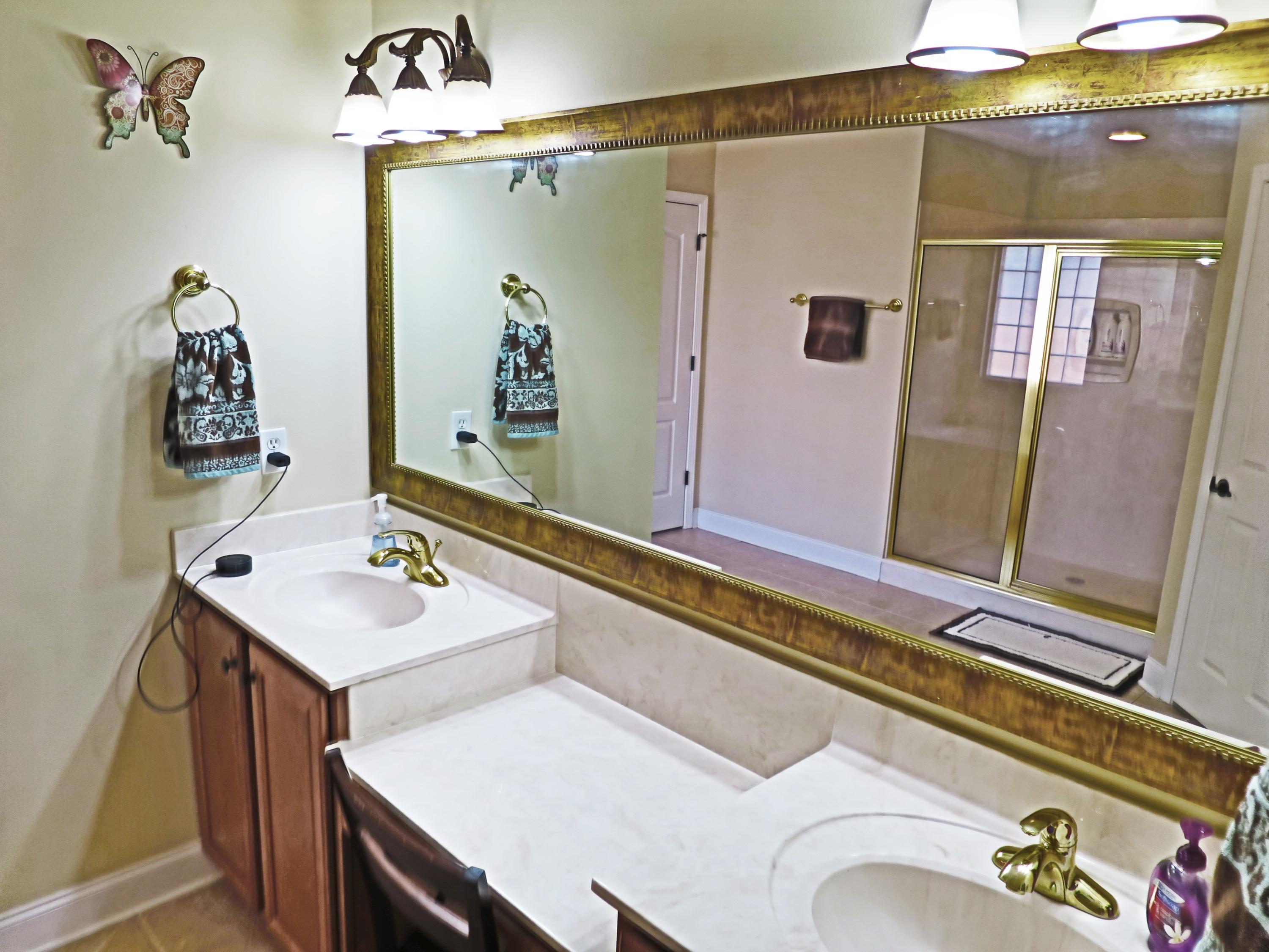 BRIDGEPORT COLONY - Residential Lease