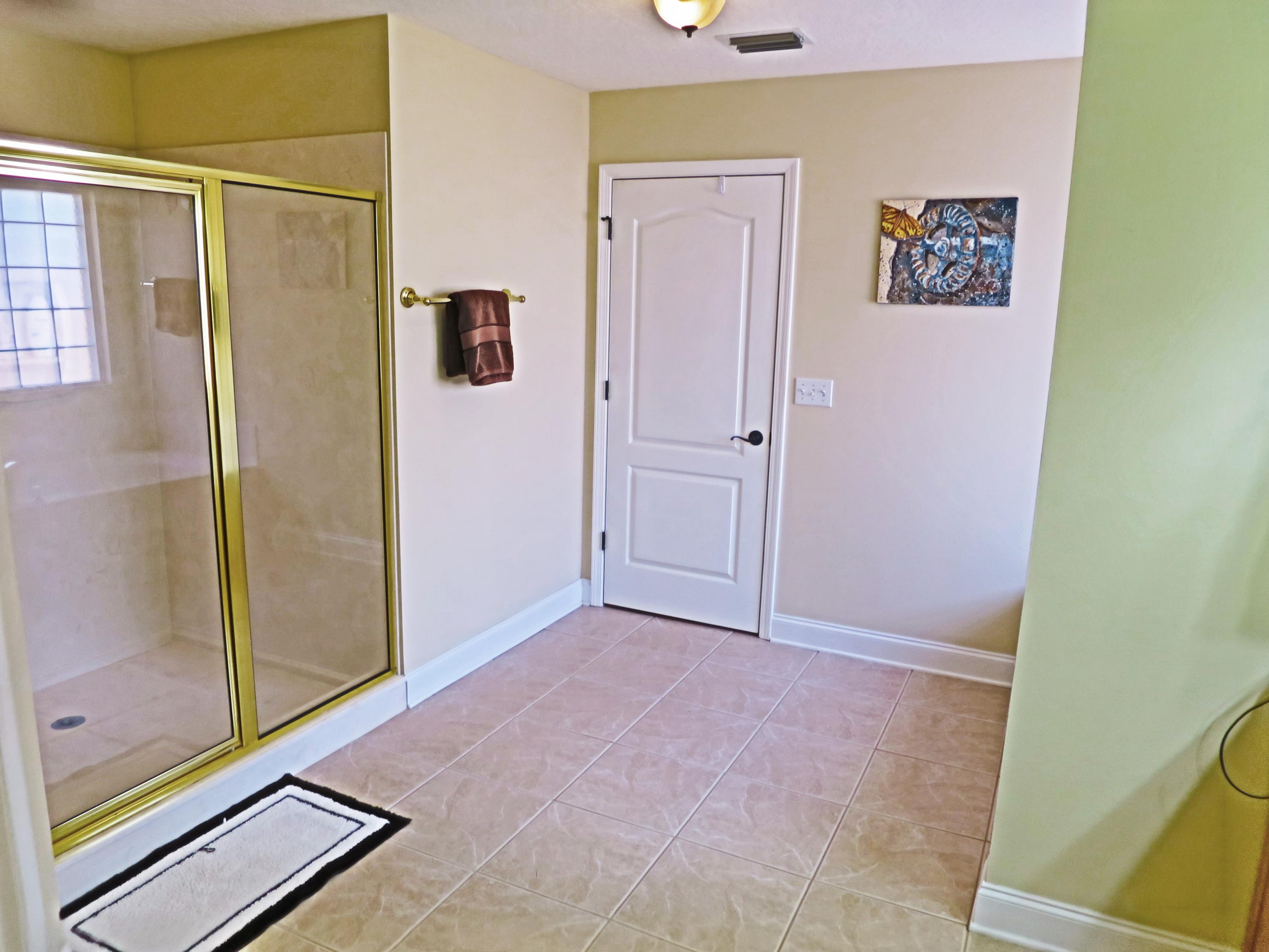 BRIDGEPORT COLONY - Residential Lease