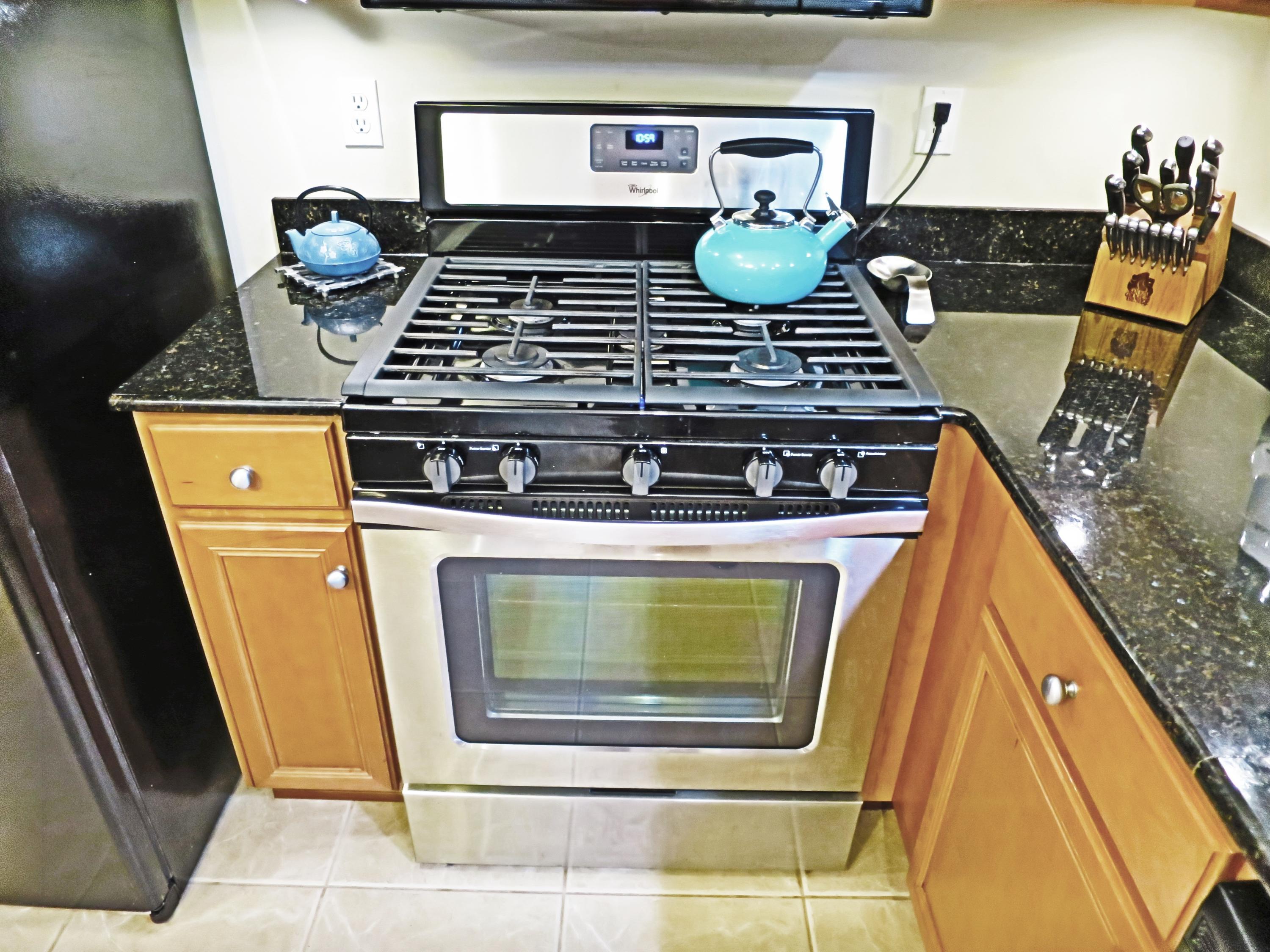 BRIDGEPORT COLONY - Residential Lease