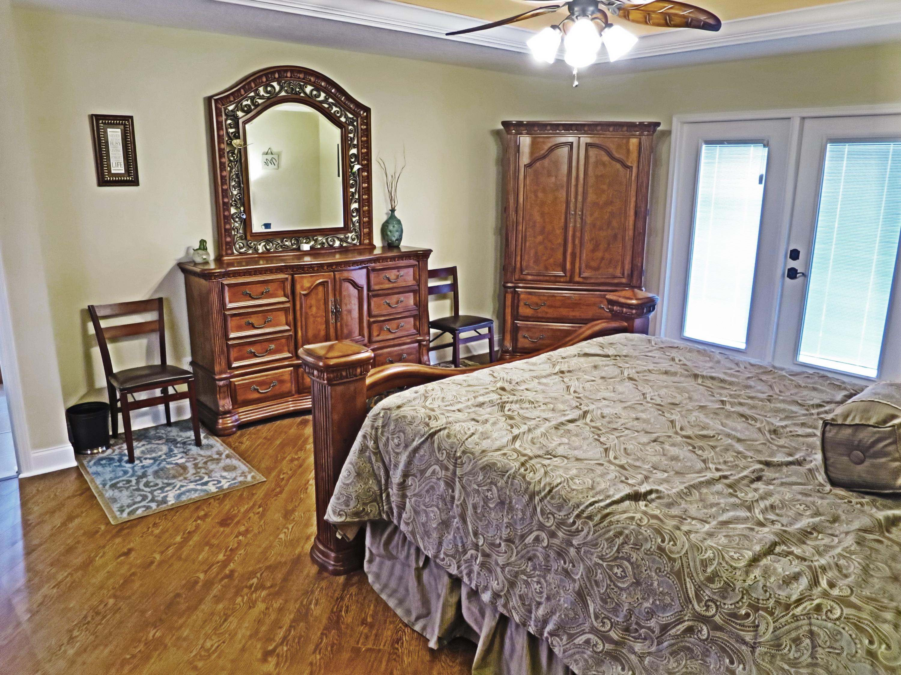 BRIDGEPORT COLONY - Residential Lease