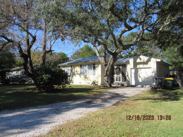 GARNIERS BEACH - Residential Lease