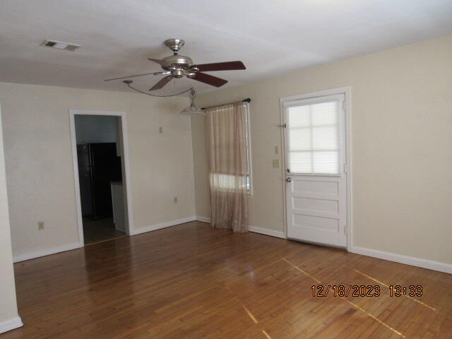 GARNIERS BEACH - Residential Lease