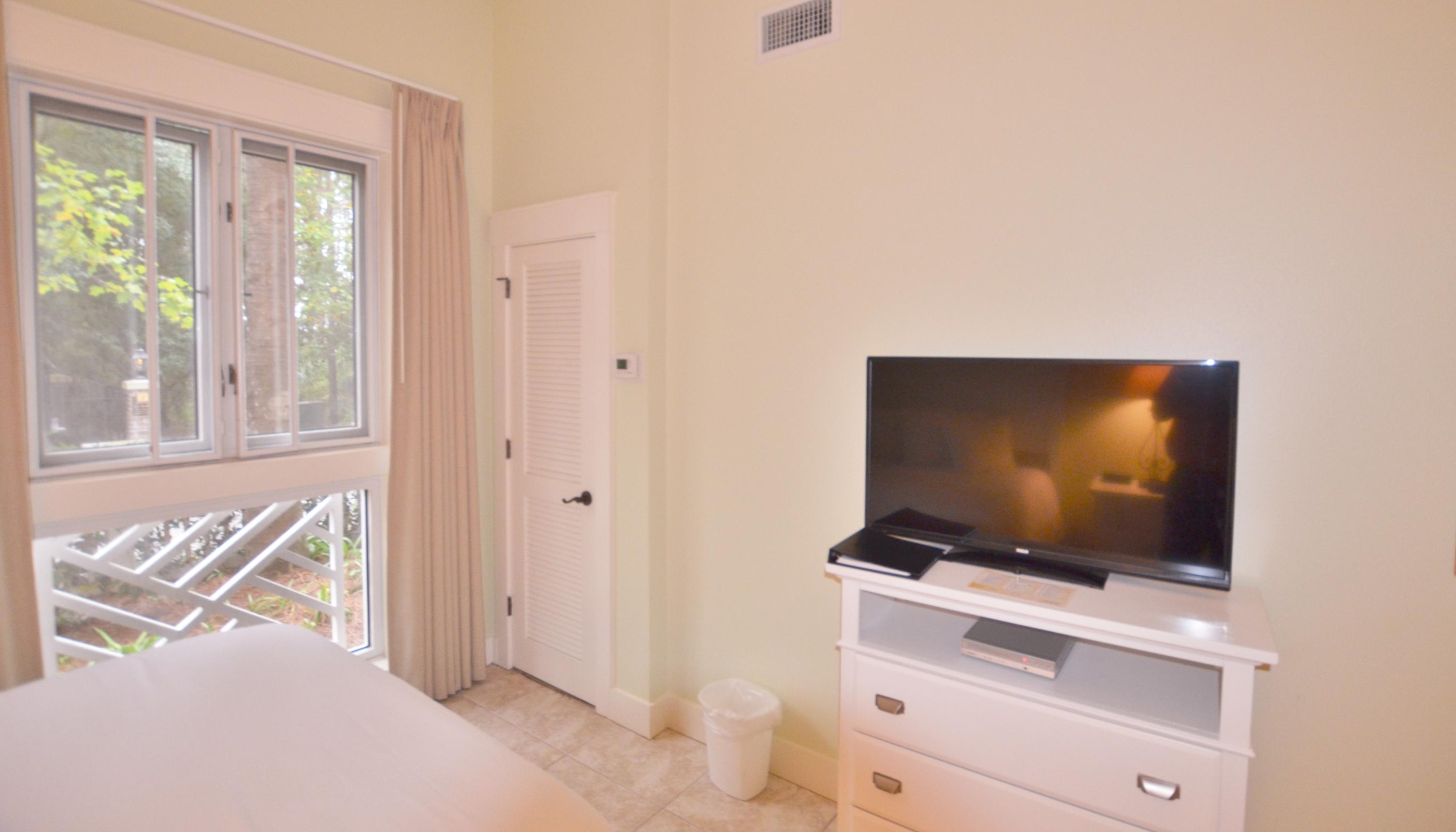 MARKET STREET INN - Residential Lease