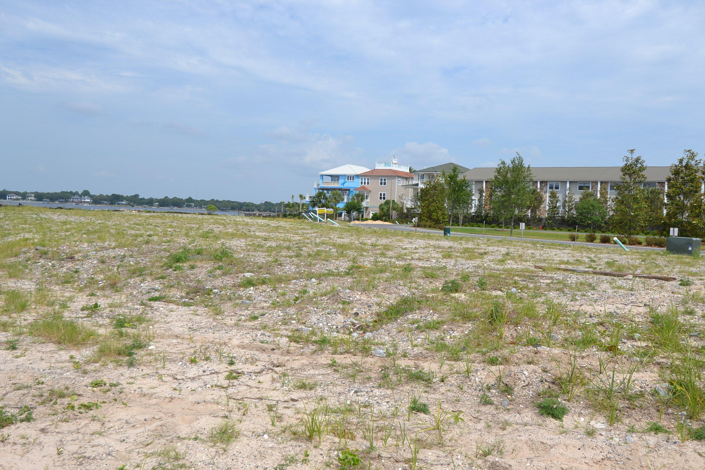 The Pointe - Land