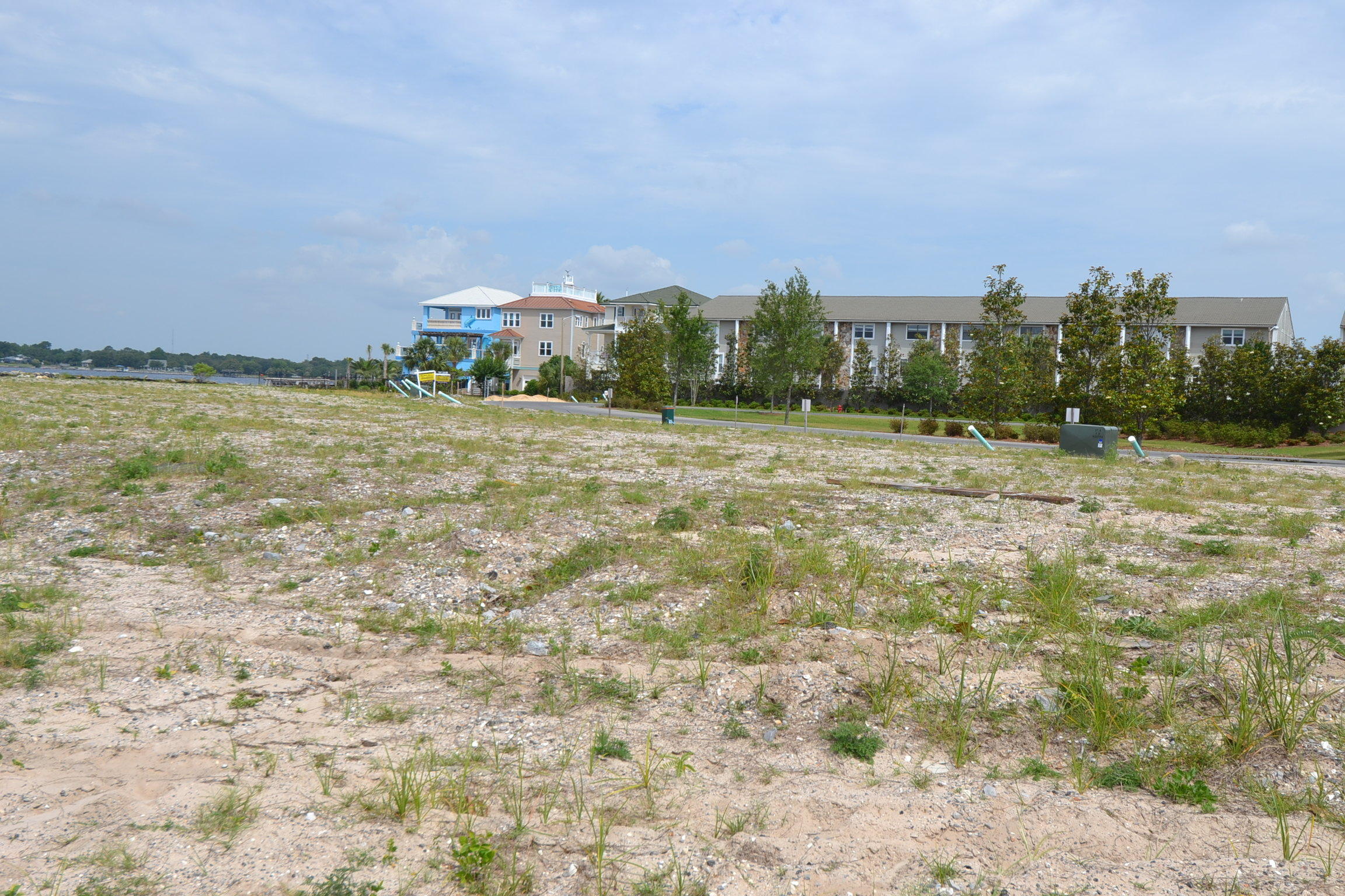 The Pointe - Land