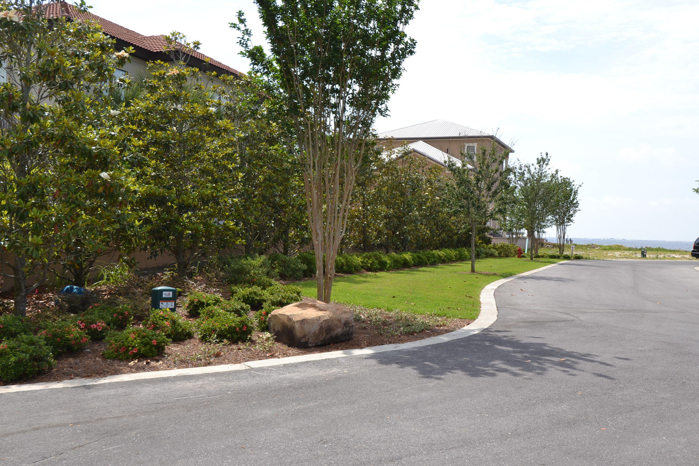 The Pointe - Land