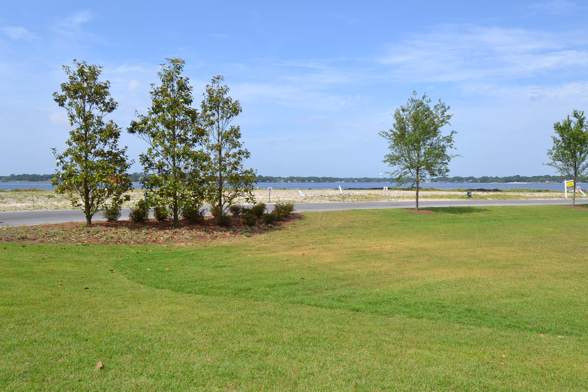 The Pointe - Land
