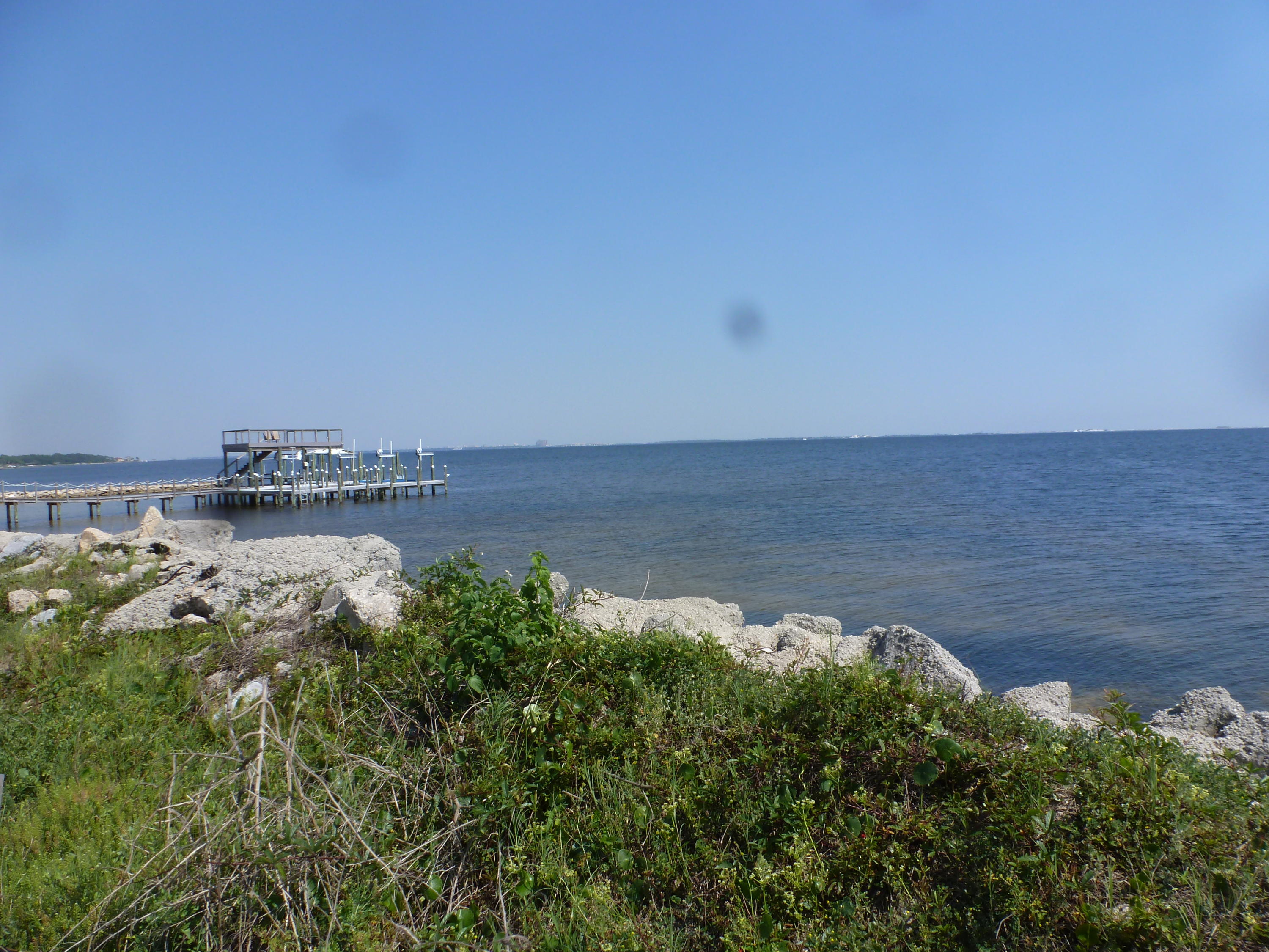 The Pointe - Land