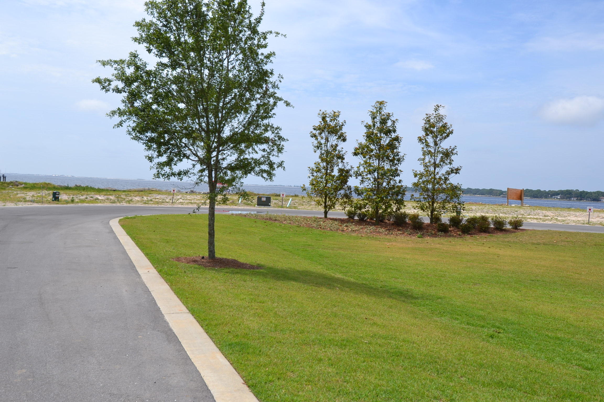The Pointe - Land