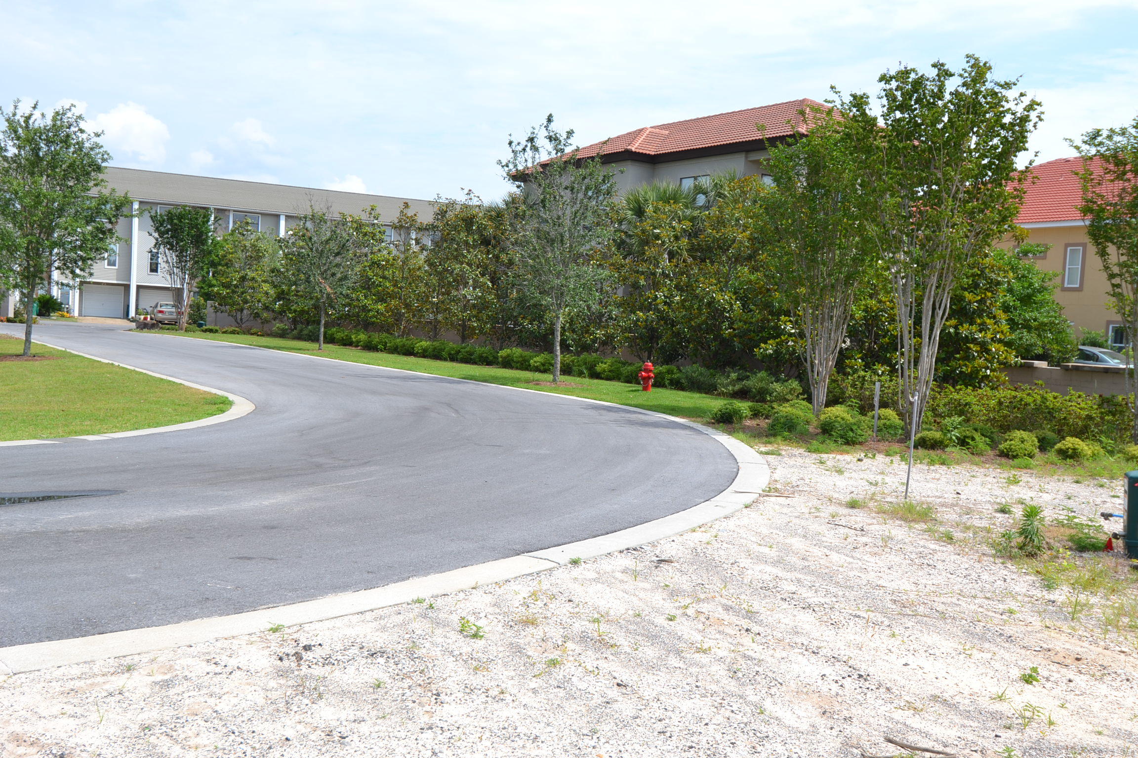 The Pointe - Land